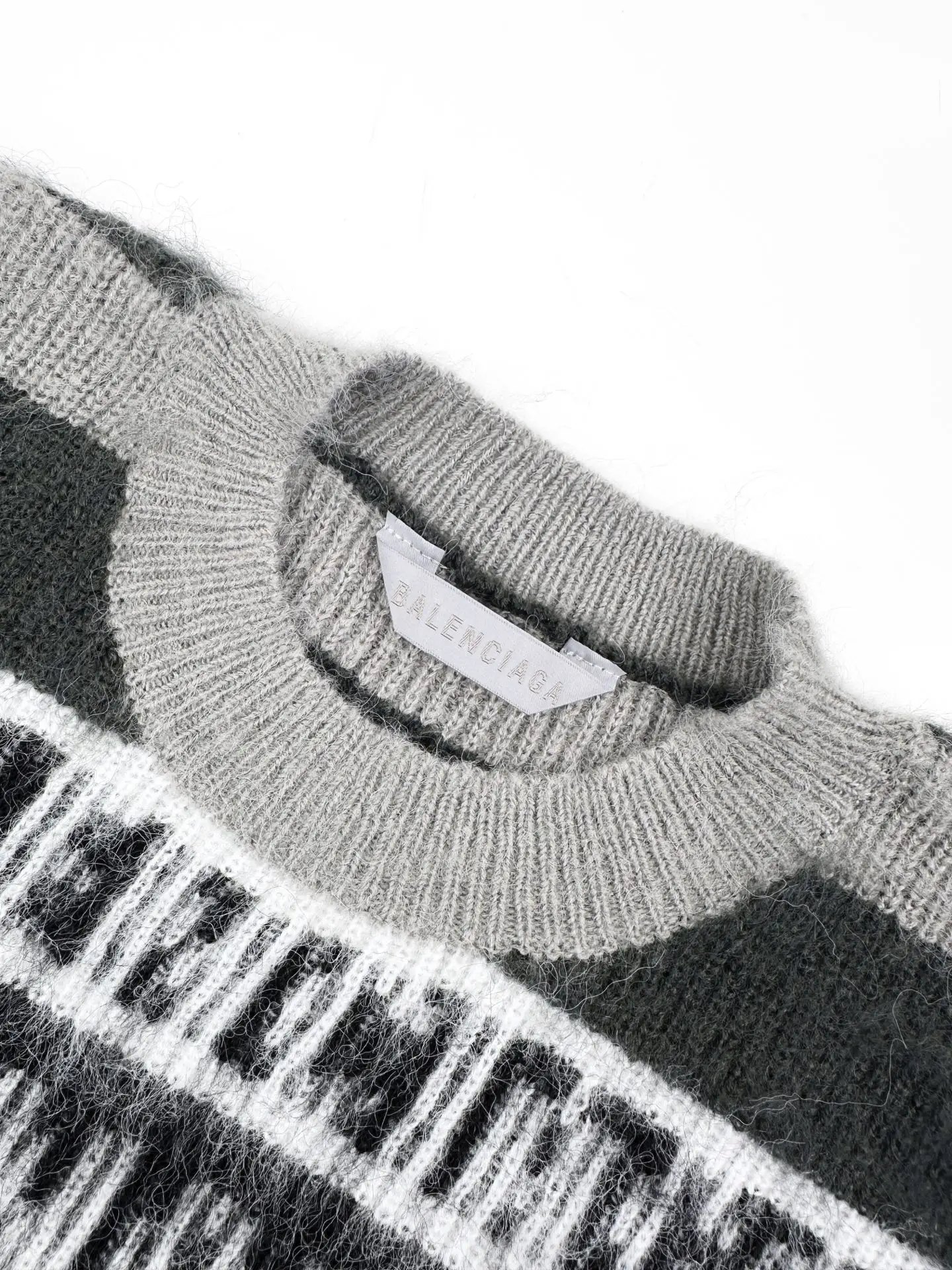 Logo Intarsia Striped Mohair-Blend Sweater D27022712 — view 3