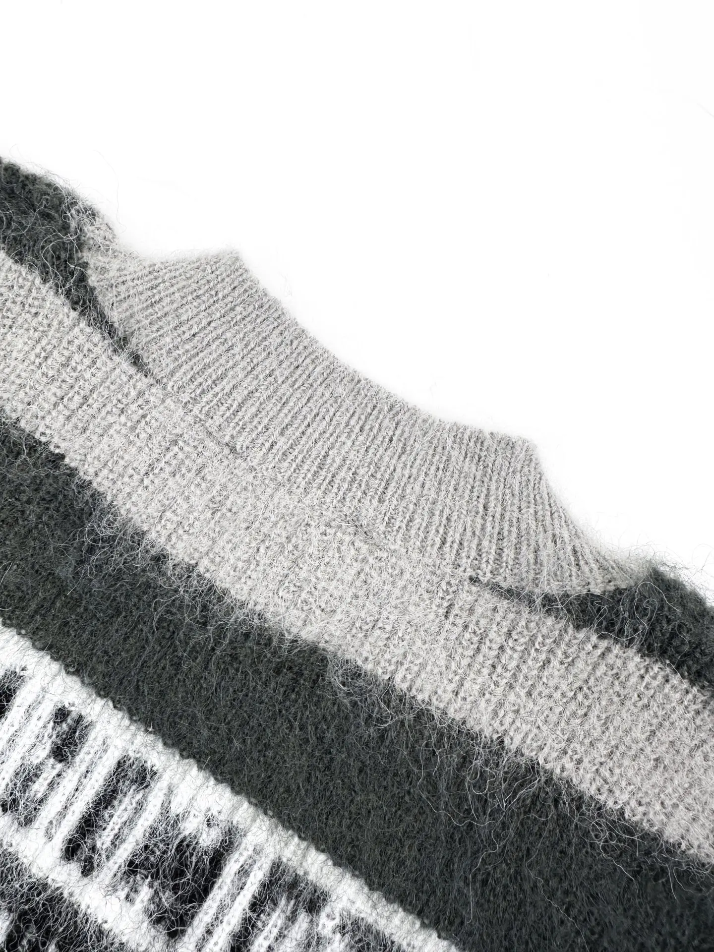 Logo Intarsia Striped Mohair-Blend Sweater D27022712 — view 4