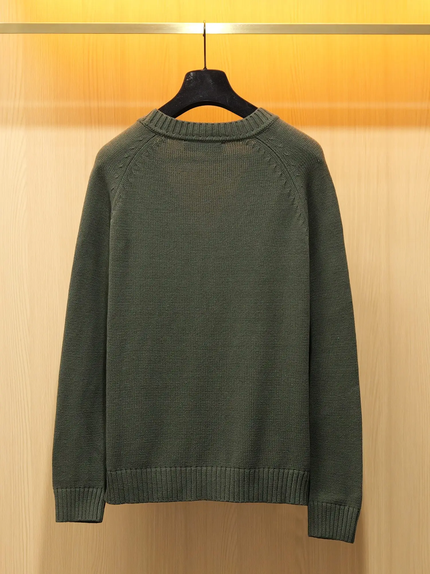 Logo-Patch Wool-Blend V-Neck Cardigan D27022713 — view 2