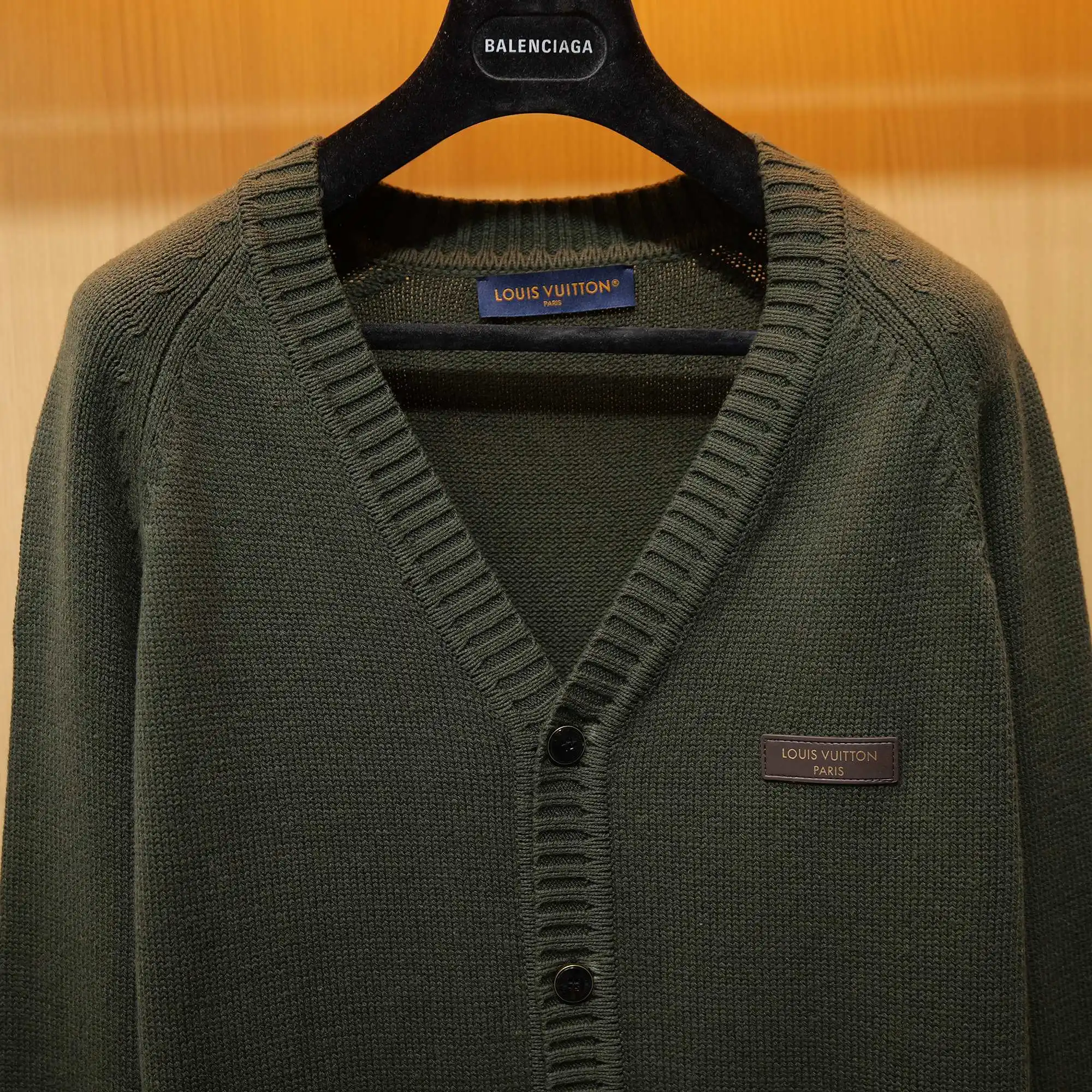 Logo-Patch Wool-Blend V-Neck Cardigan D27022713 — view 3