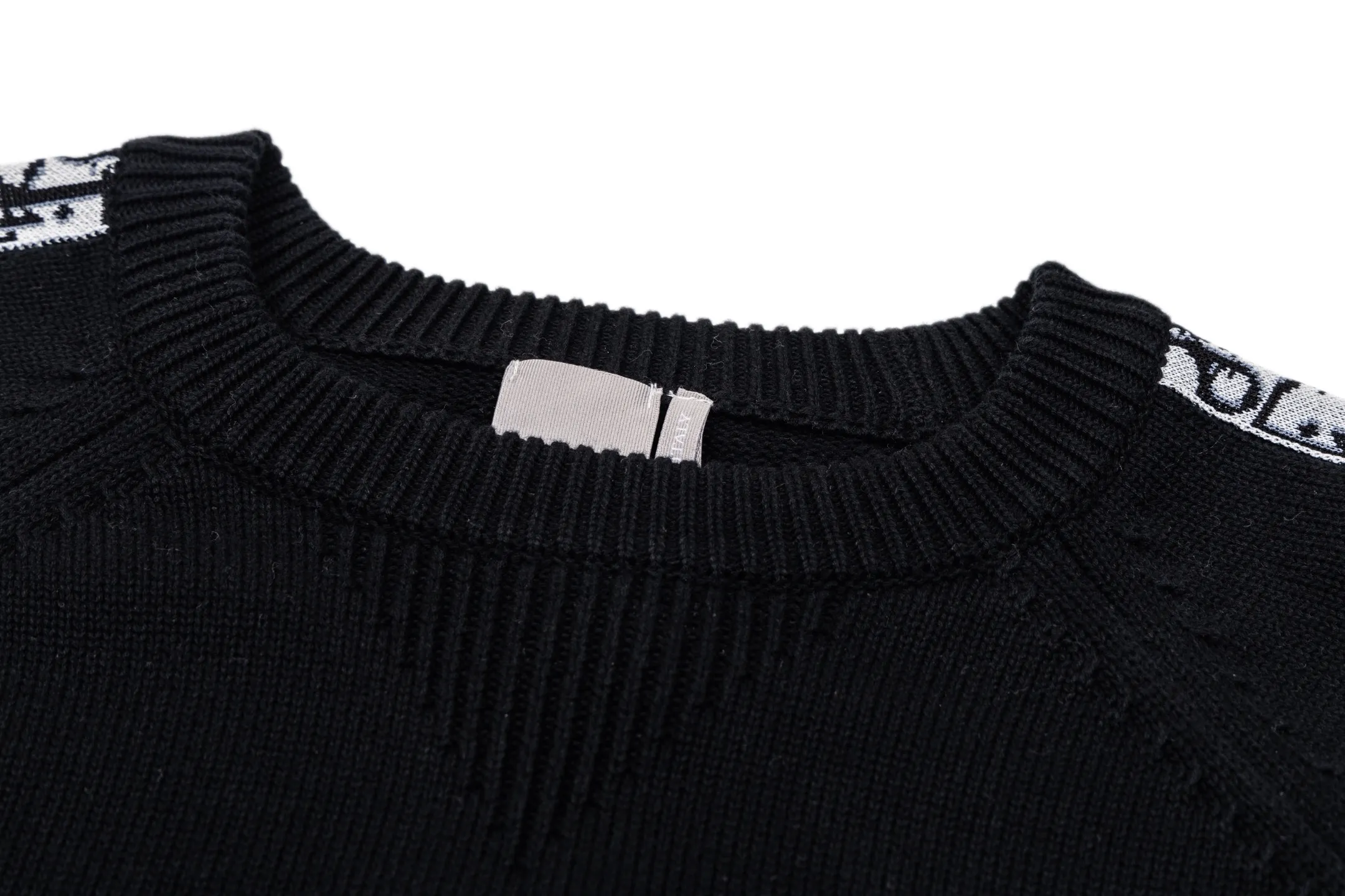 Oblique Jacquard Trim Wool-Blend Sweater D27021118 — view 3