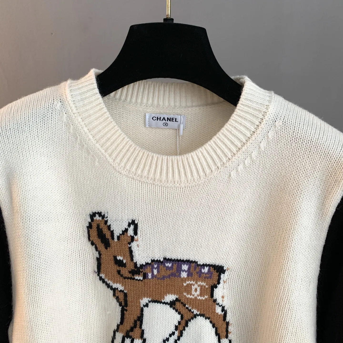 Fawn Intarsia Cashmere Crew-Neck Sweater D27024184 — view 3