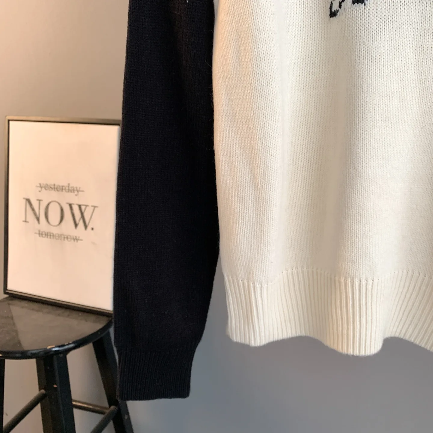 Fawn Intarsia Cashmere Crew-Neck Sweater D27024184 — view 10