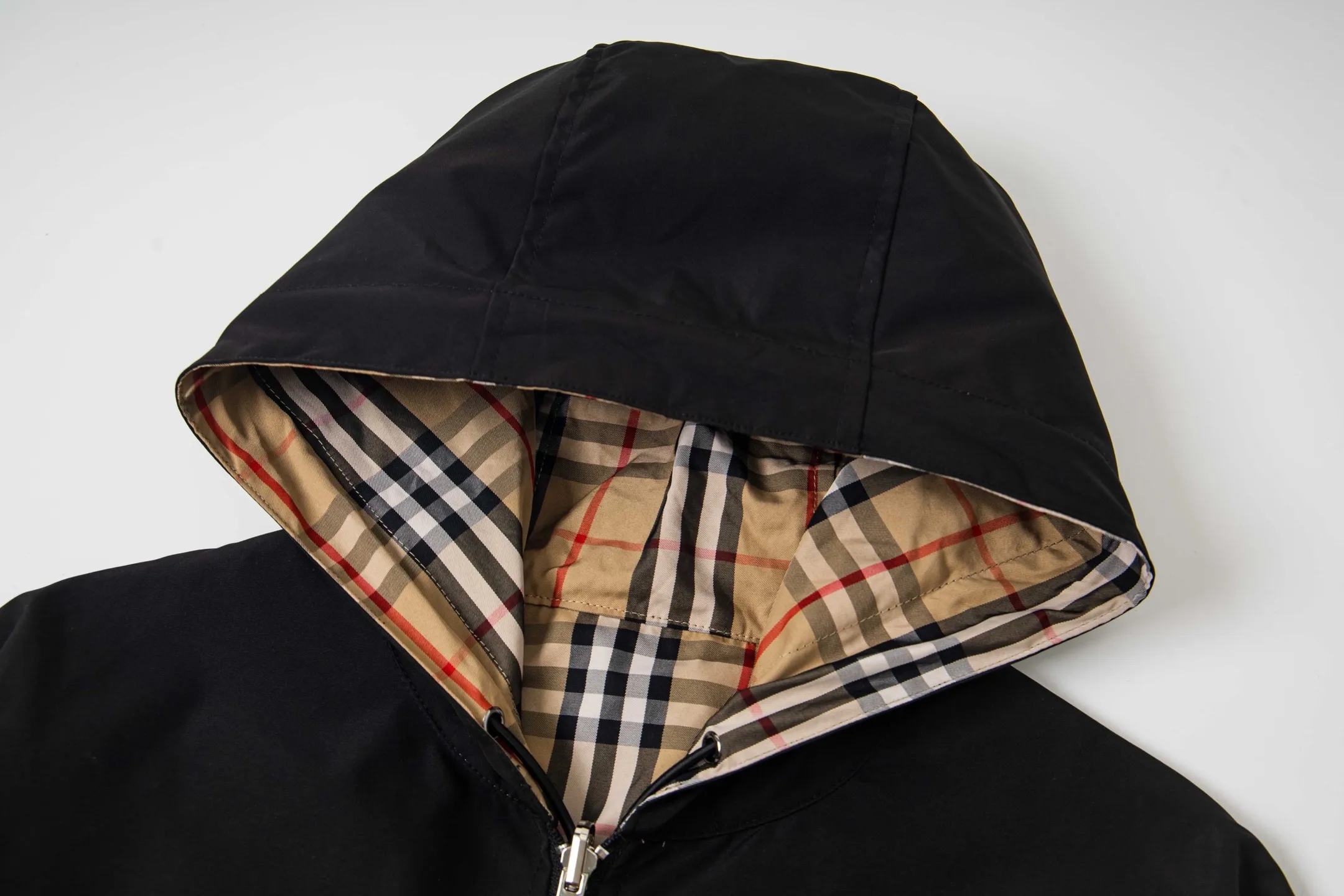 Reversible Check-Lined Hooded Jacket D27523496 — view 3