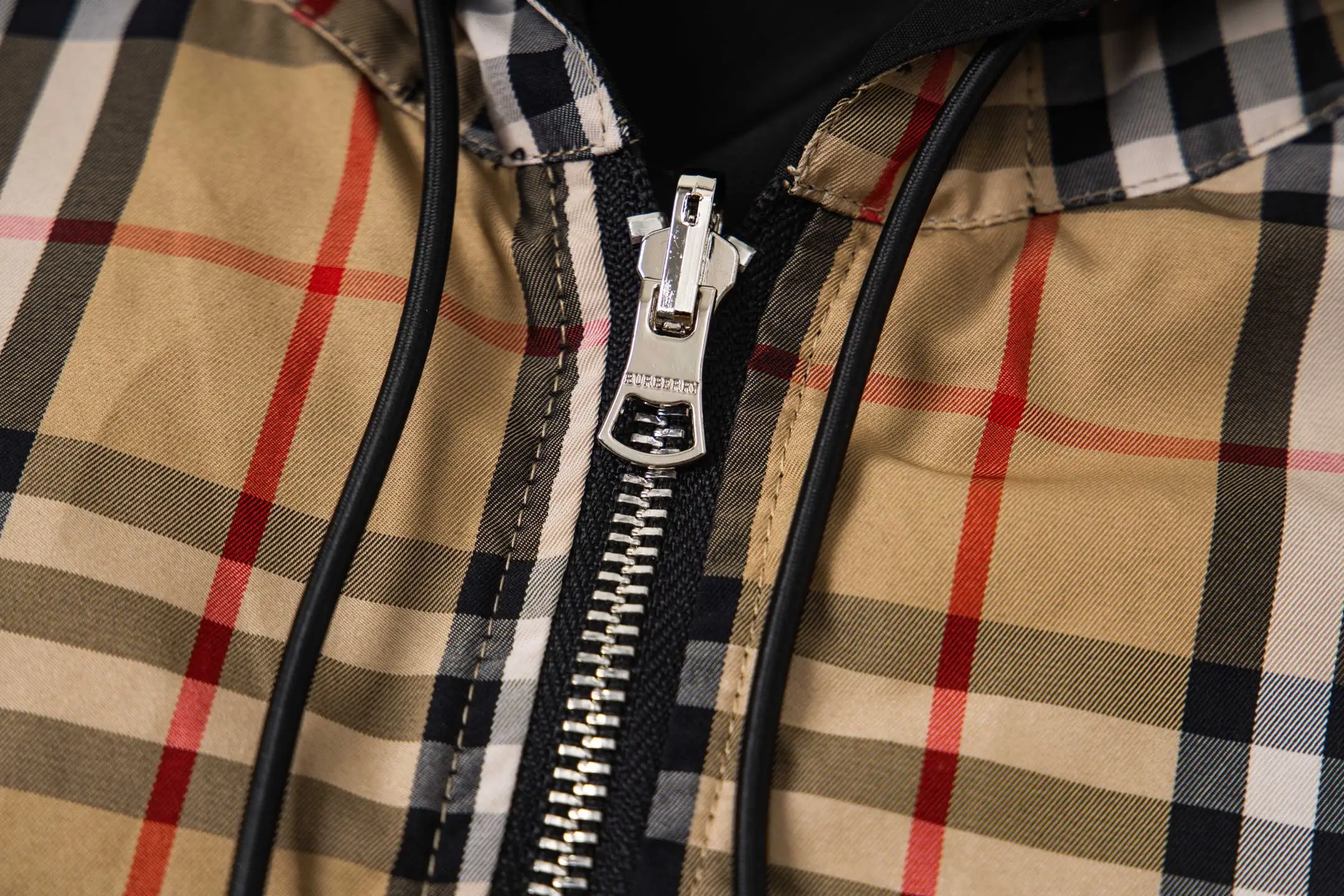 Reversible Check Hooded Jacket D27523495 — view 4