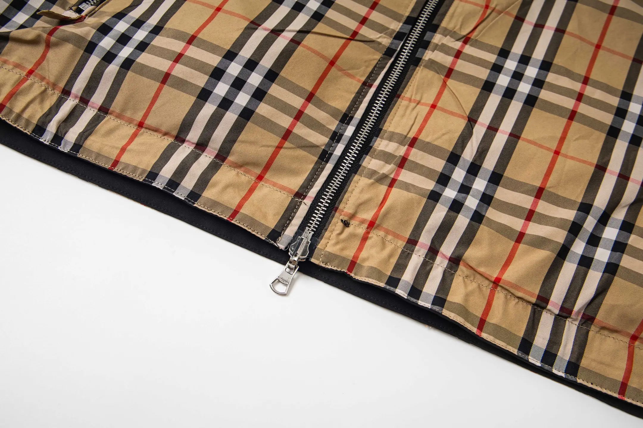Reversible Check Hooded Jacket D27523495 — view 6