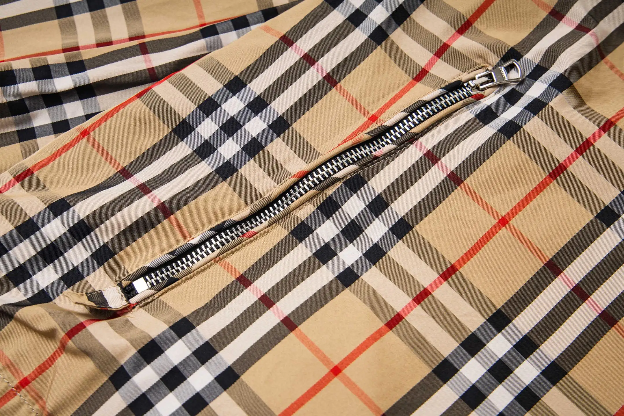 Reversible Check Hooded Jacket D27523495 — view 9