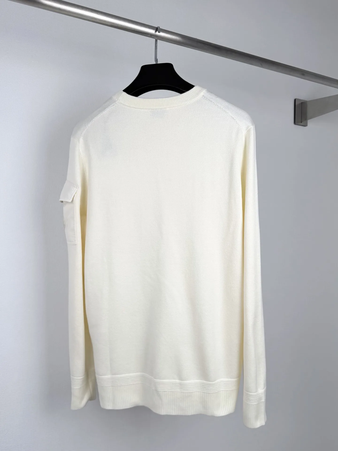 Moncler Pocket-Detail Wool-Blend Sweater D27521322 — view 3