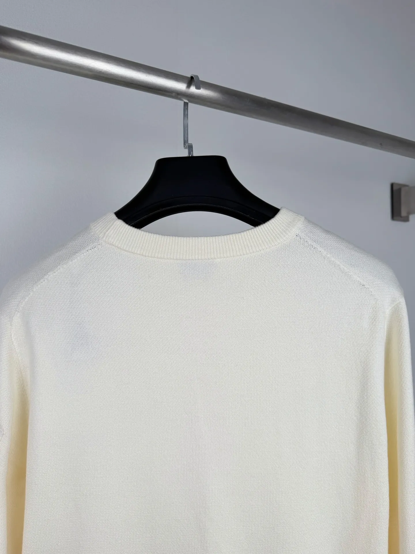 Moncler Pocket-Detail Wool-Blend Sweater D27521322 — view 4