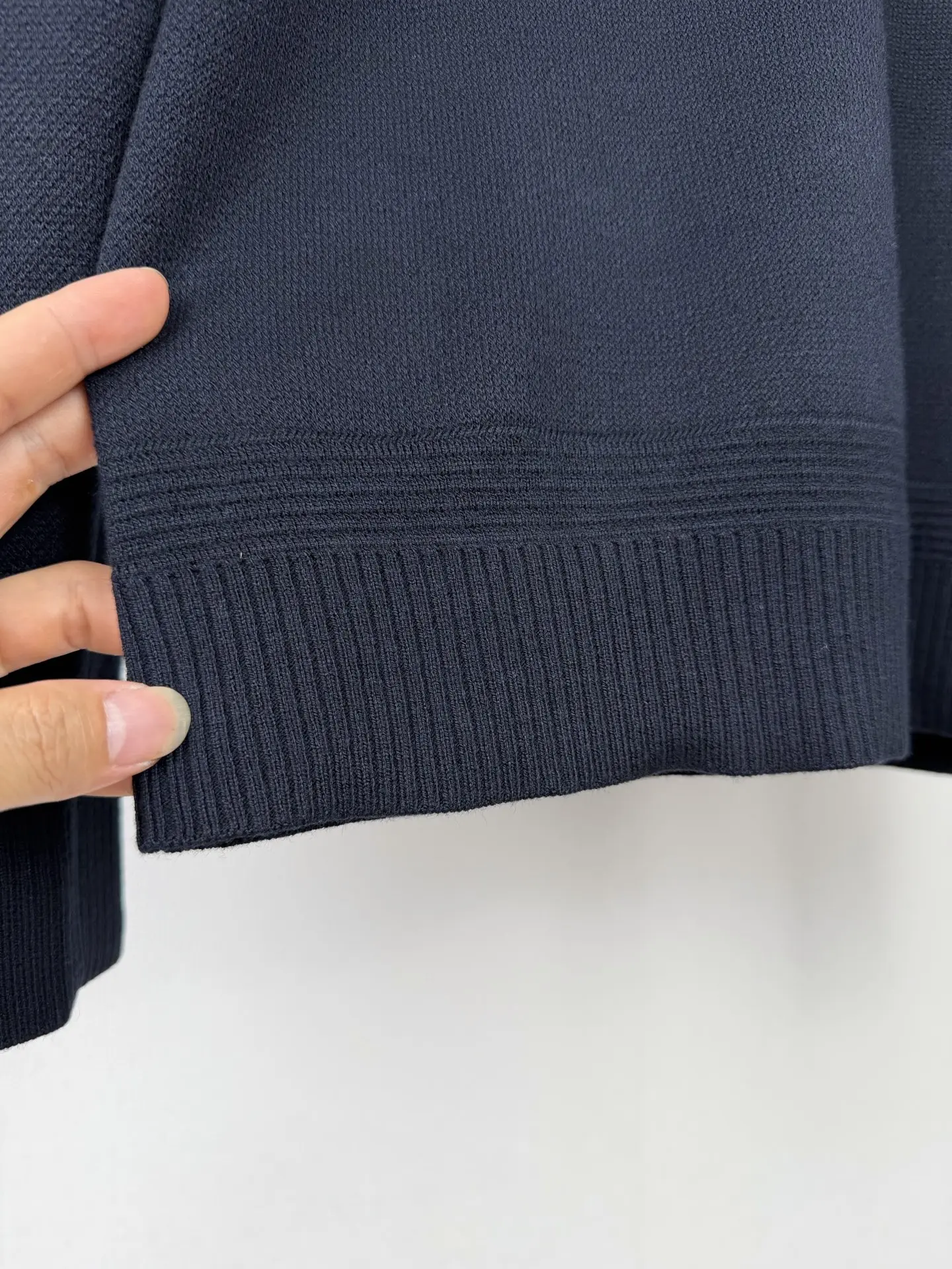 Moncler Wool-Blend Crew-Neck Sweater with Arm Pocket D27521321 — view 9