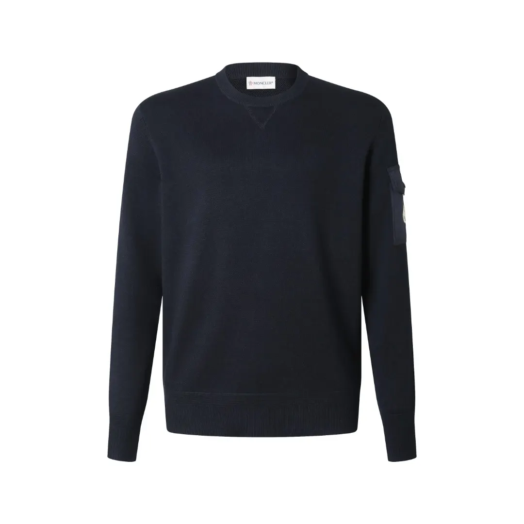Logo-Patch Wool-Blend Crew-Neck Sweater D27523205