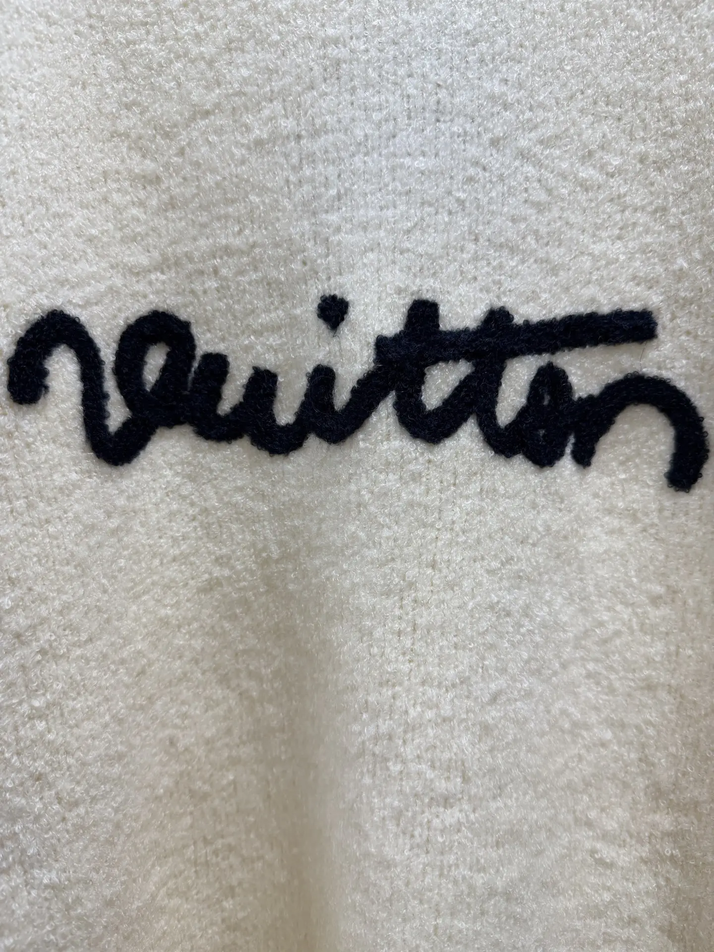 Logo Embroidered Bouclé Wool Sweater D28023184 — view 3