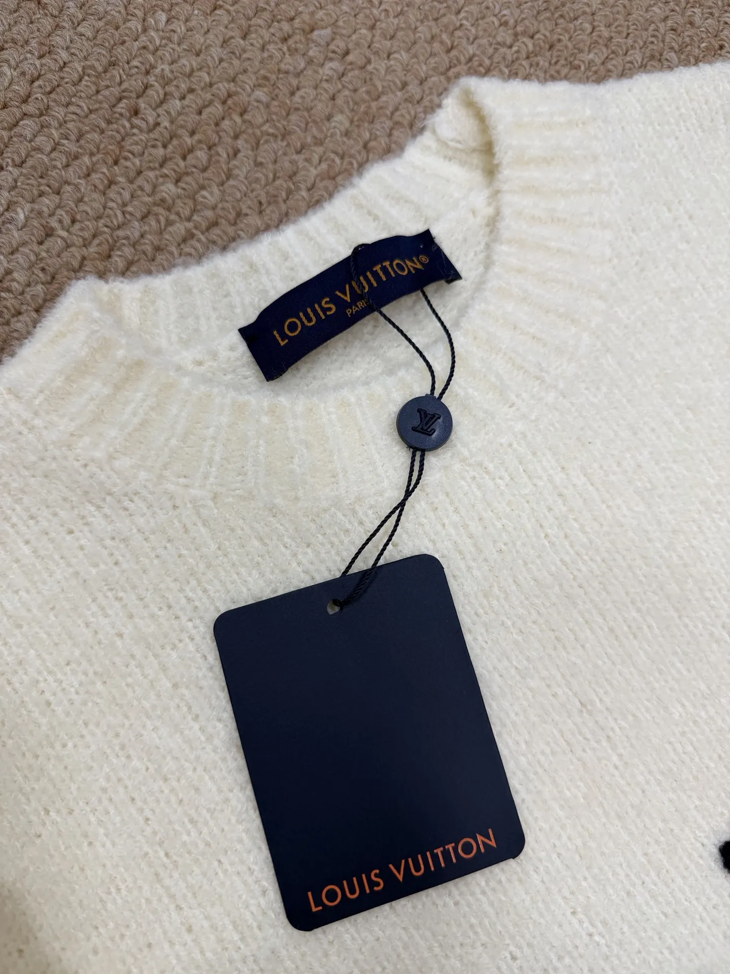 Logo Embroidered Bouclé Wool Sweater D28023184 — view 5