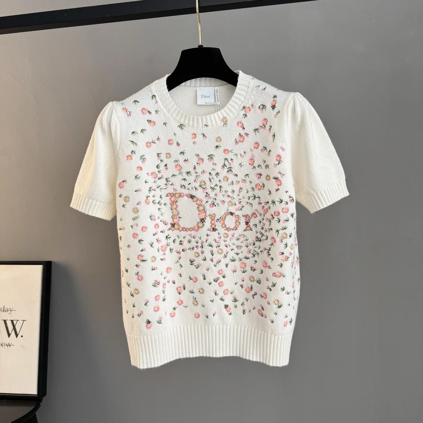 Daisy Garden Embroidered Cashmere Knit Top D28024055
