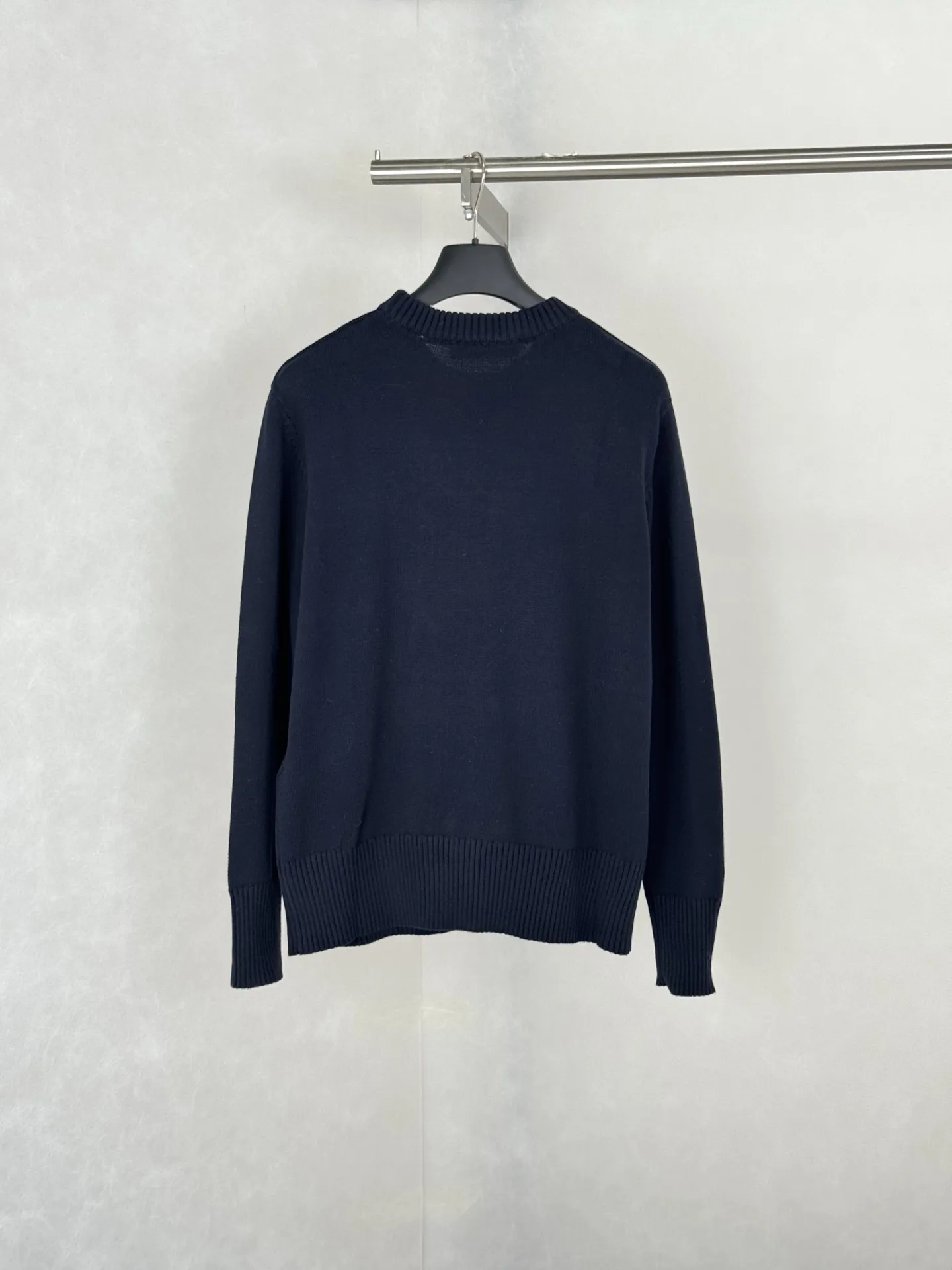 Shield Crest Embroidered Crew-Neck Sweater D28521230 — view 2