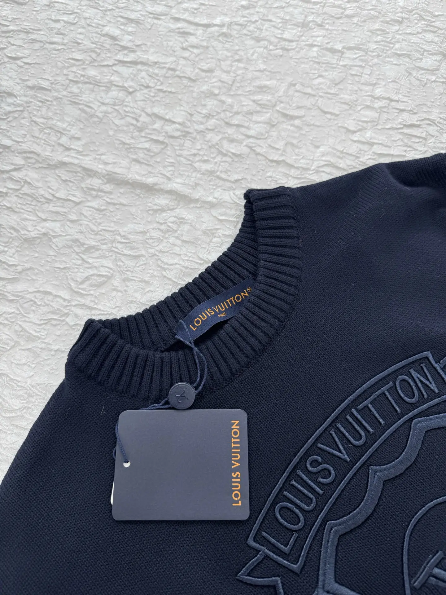 Shield Crest Embroidered Crew-Neck Sweater D28521230 — view 6