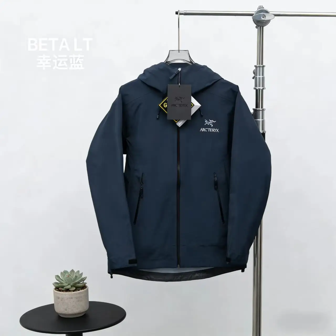 Beta LT GORE-TEX Hooded Shell Jacket D29022696 — view 8
