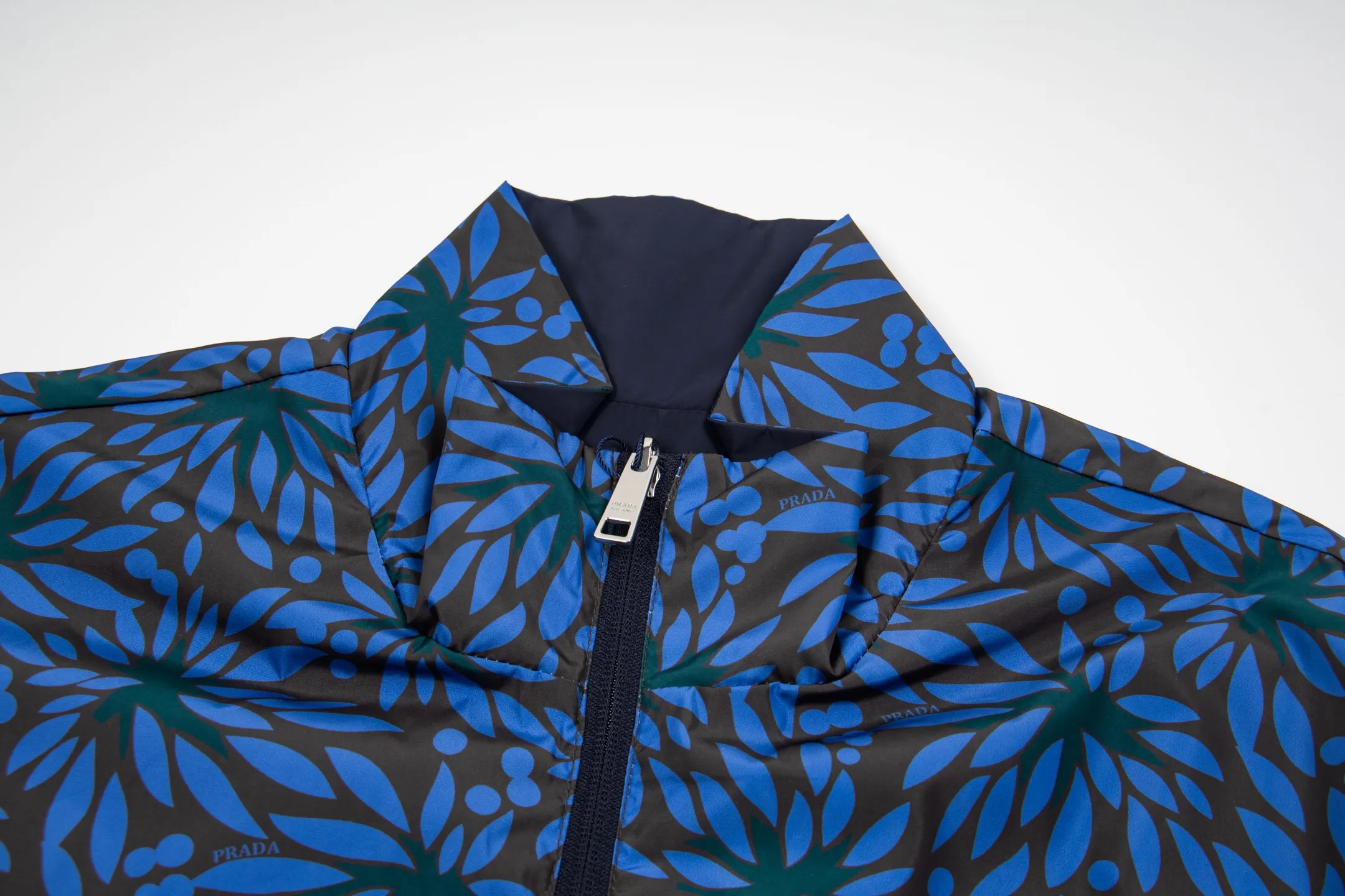 Re-Nylon Reversible Floral Print Jacket D29022967 — view 3