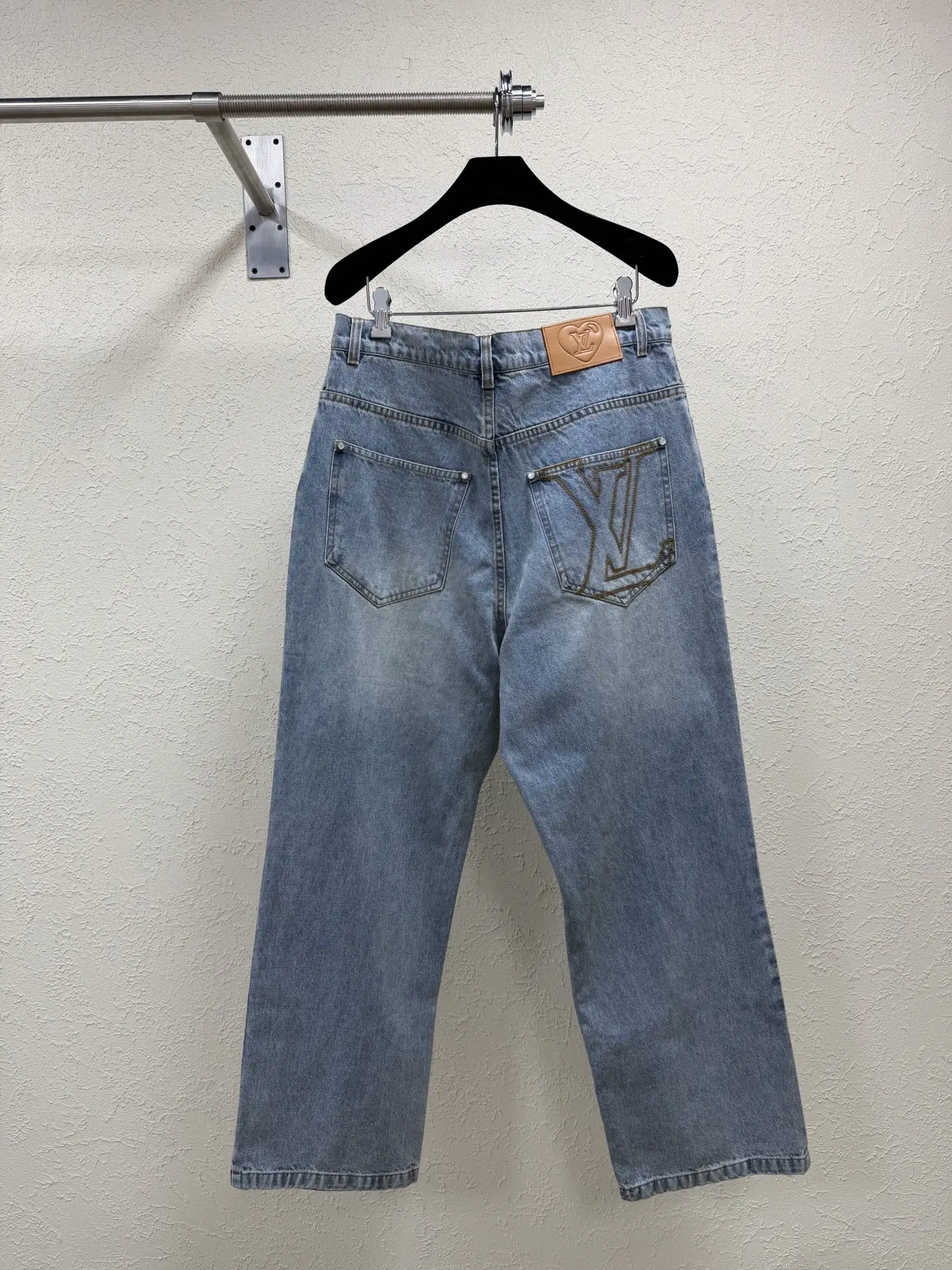Embellished Straight-Leg Denim Jeans D29023180 — view 2