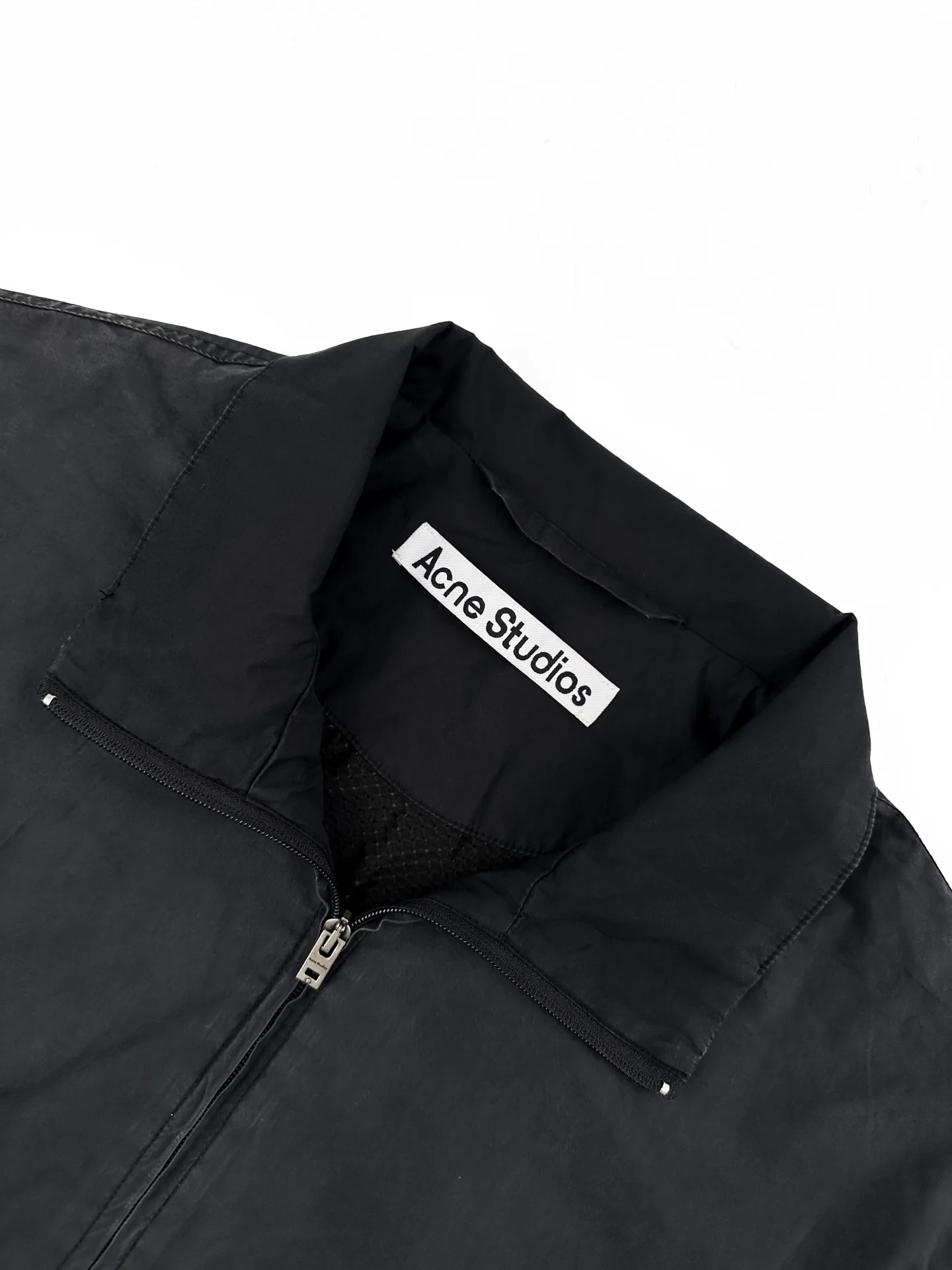 Acne Studios Logo-Print Washed Coach Jacket D29523228 — view 3