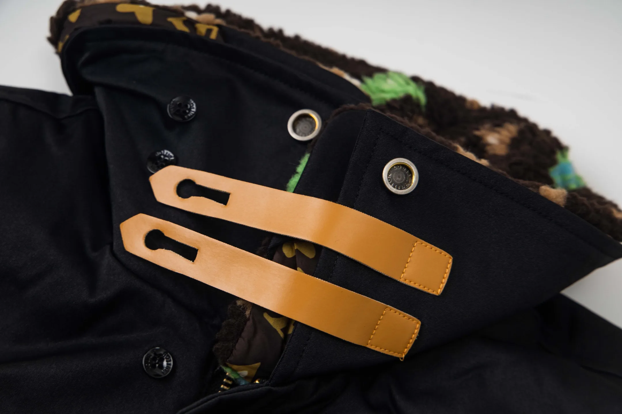 Louis Vuitton x Tyler, The Creator Monogram Shearling Collar Jacket D29523490 — view 4