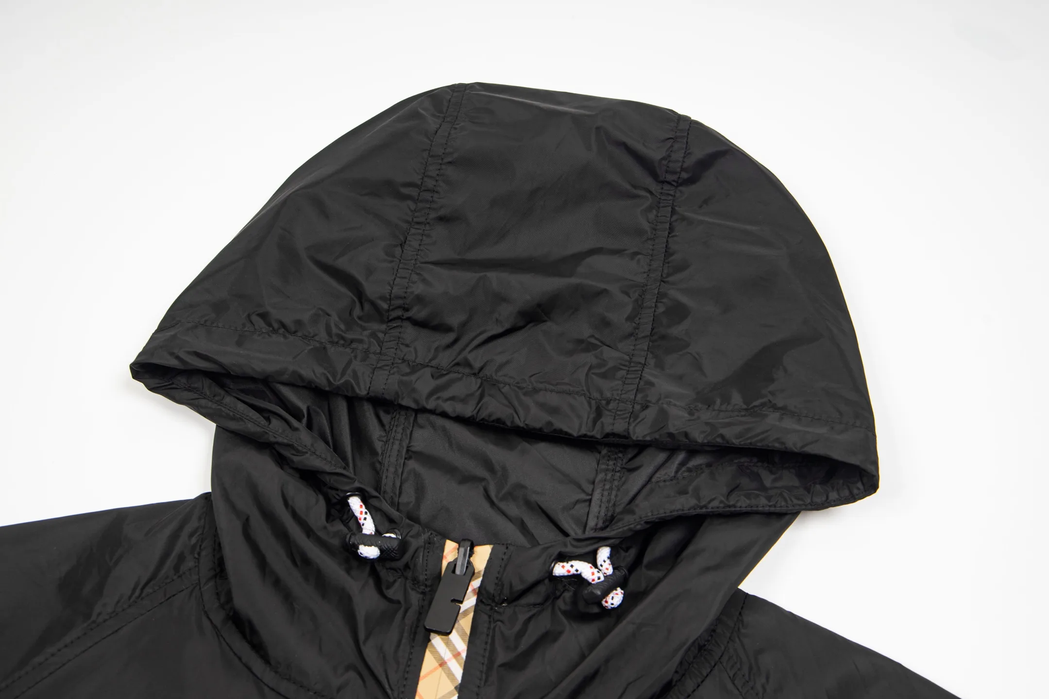 Check-Placket Hooded Nylon Jacket D29522970 — view 3