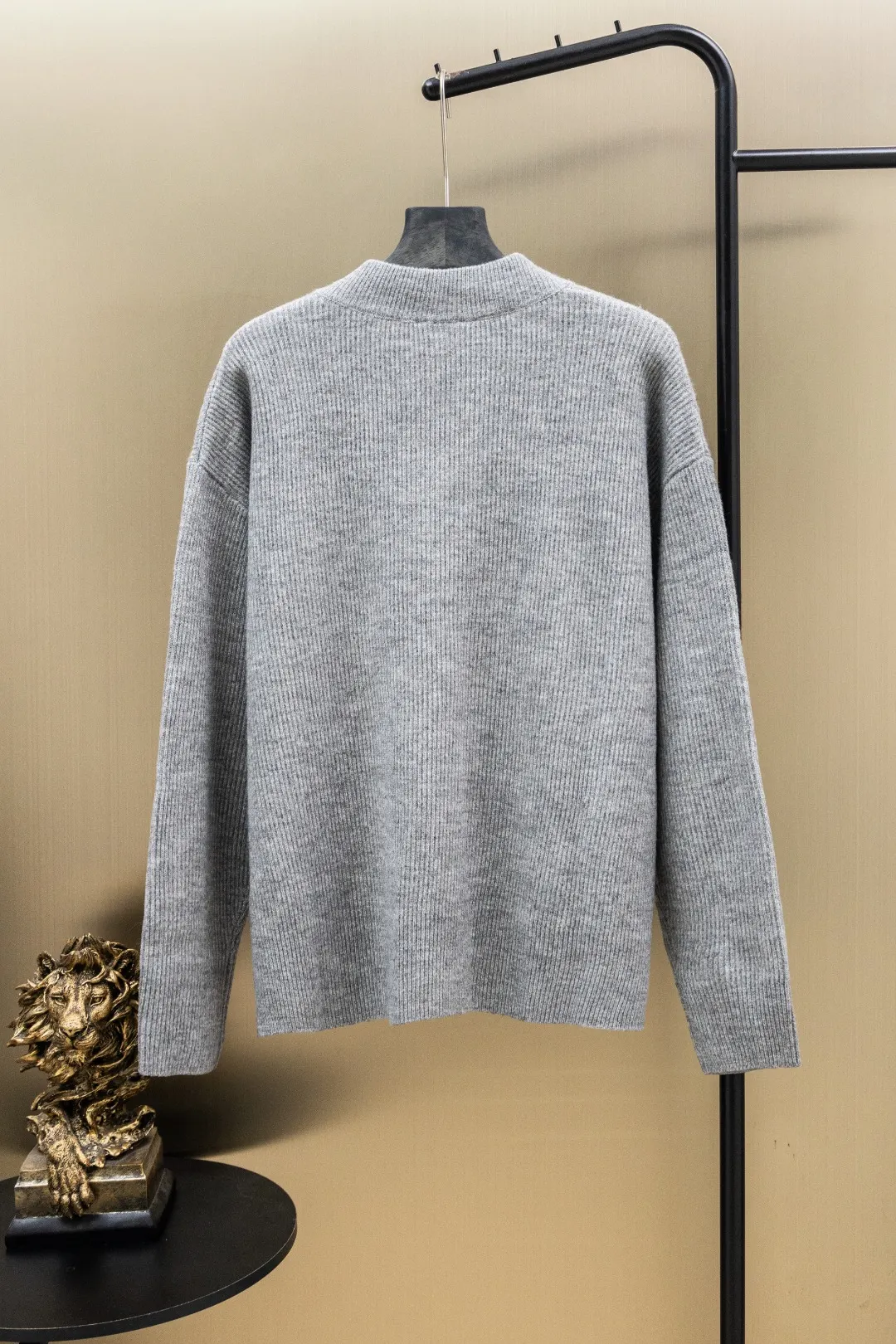 Logo-Embroidered Wool-Blend V-Neck Sweater D29524729 — view 2