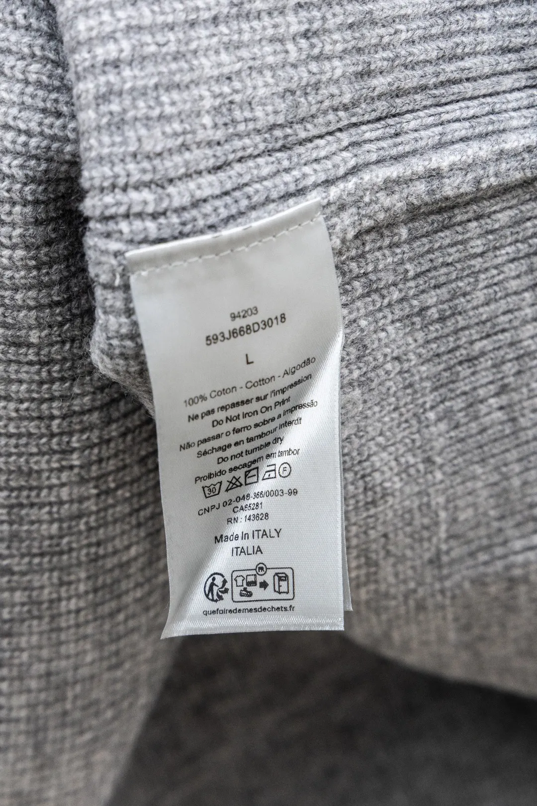Logo-Embroidered Wool-Blend V-Neck Sweater D29524729 — view 9