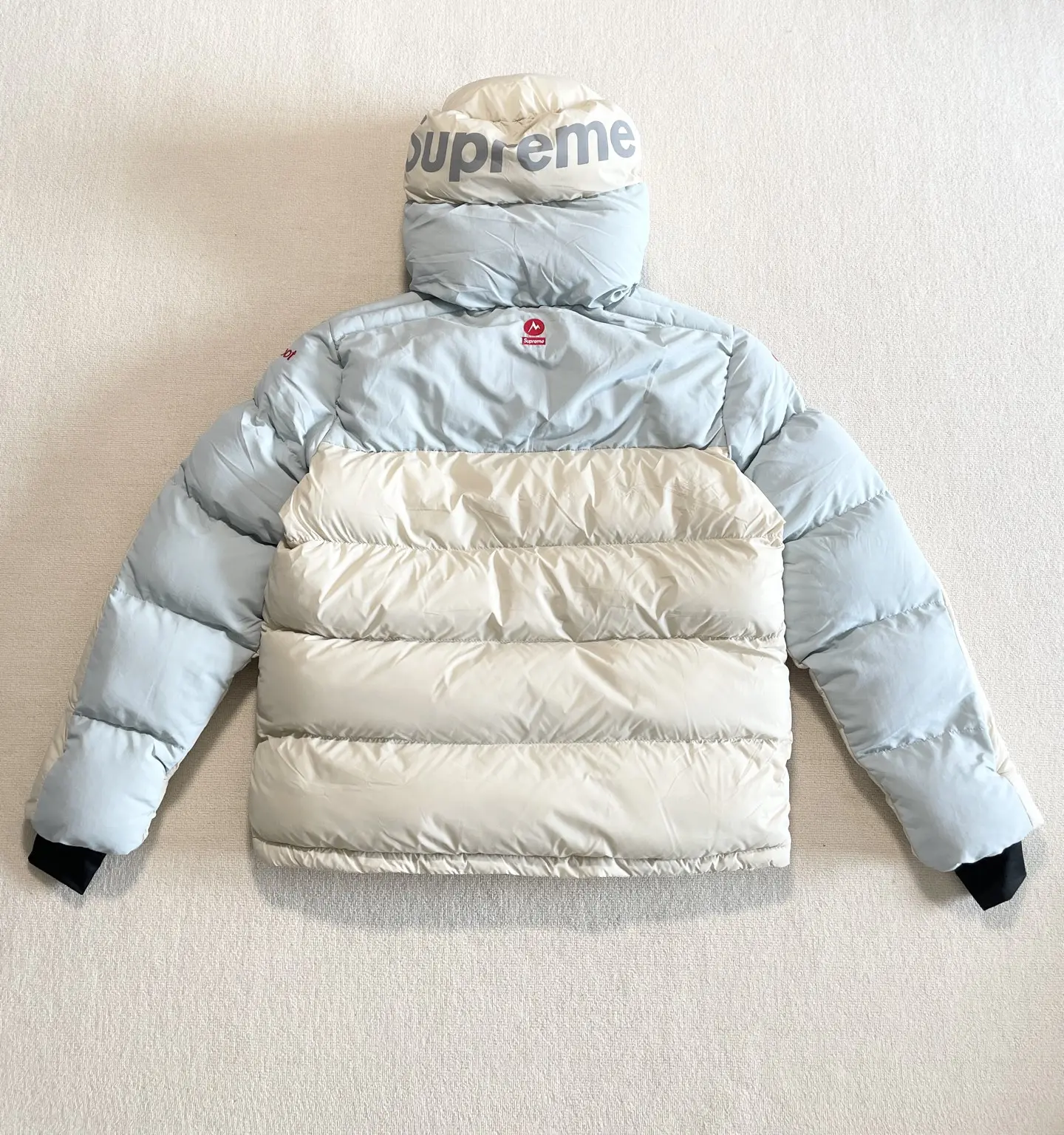 Supreme x Marmot Reflective Puffer Jacket D30021526 — view 2