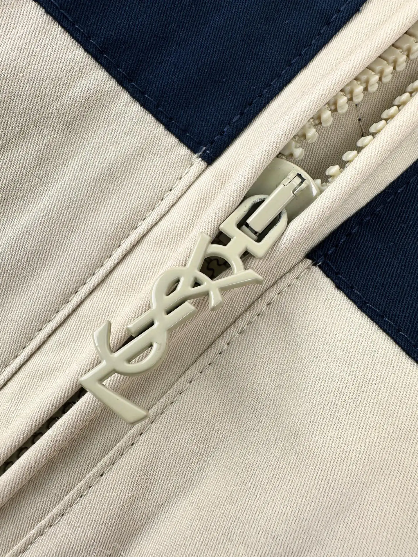 Logo-Embroidered Color-Block Poplin Jacket D30522711 — view 4