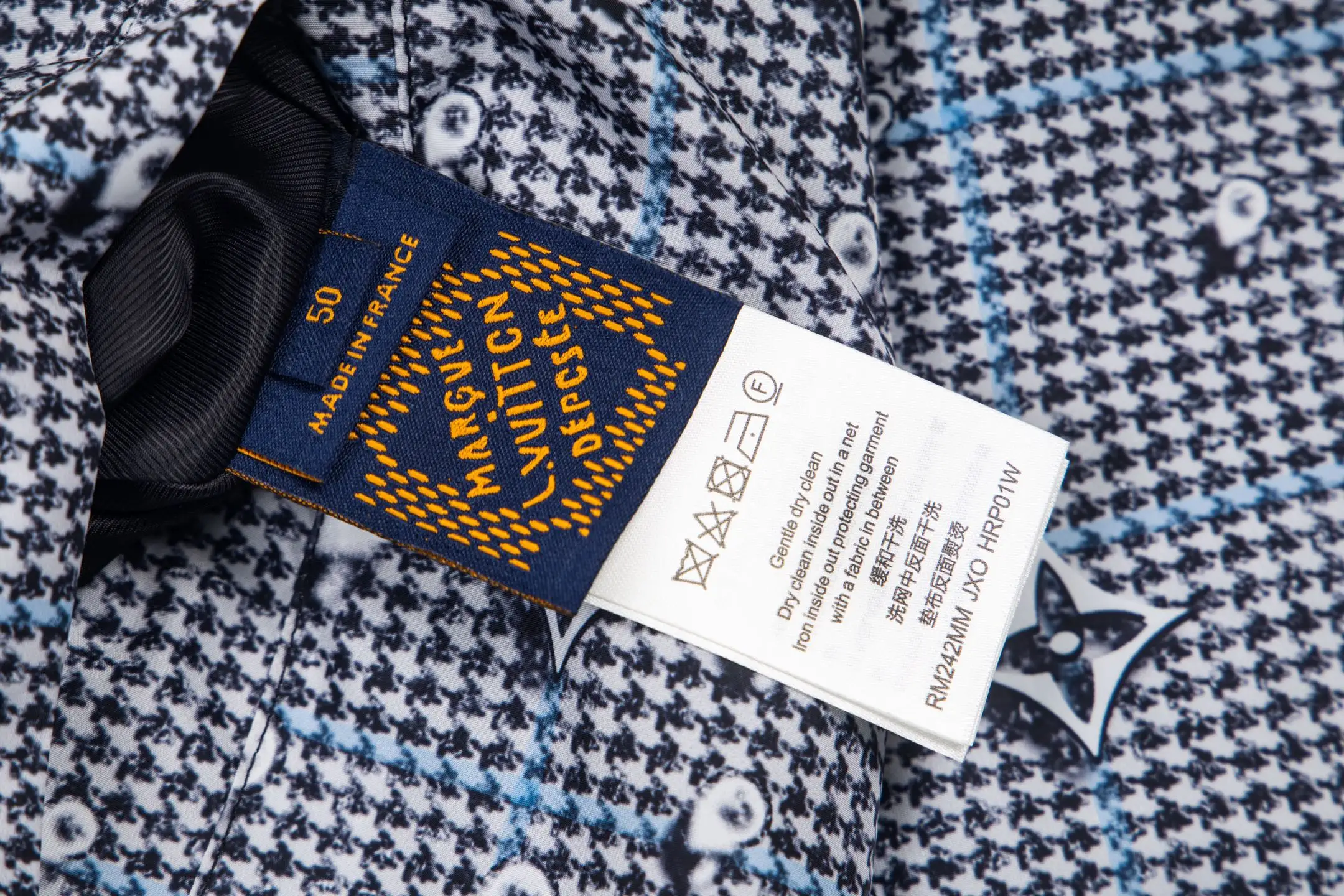 Reversible Monogram Print Hooded Windbreaker D30523494 — view 6