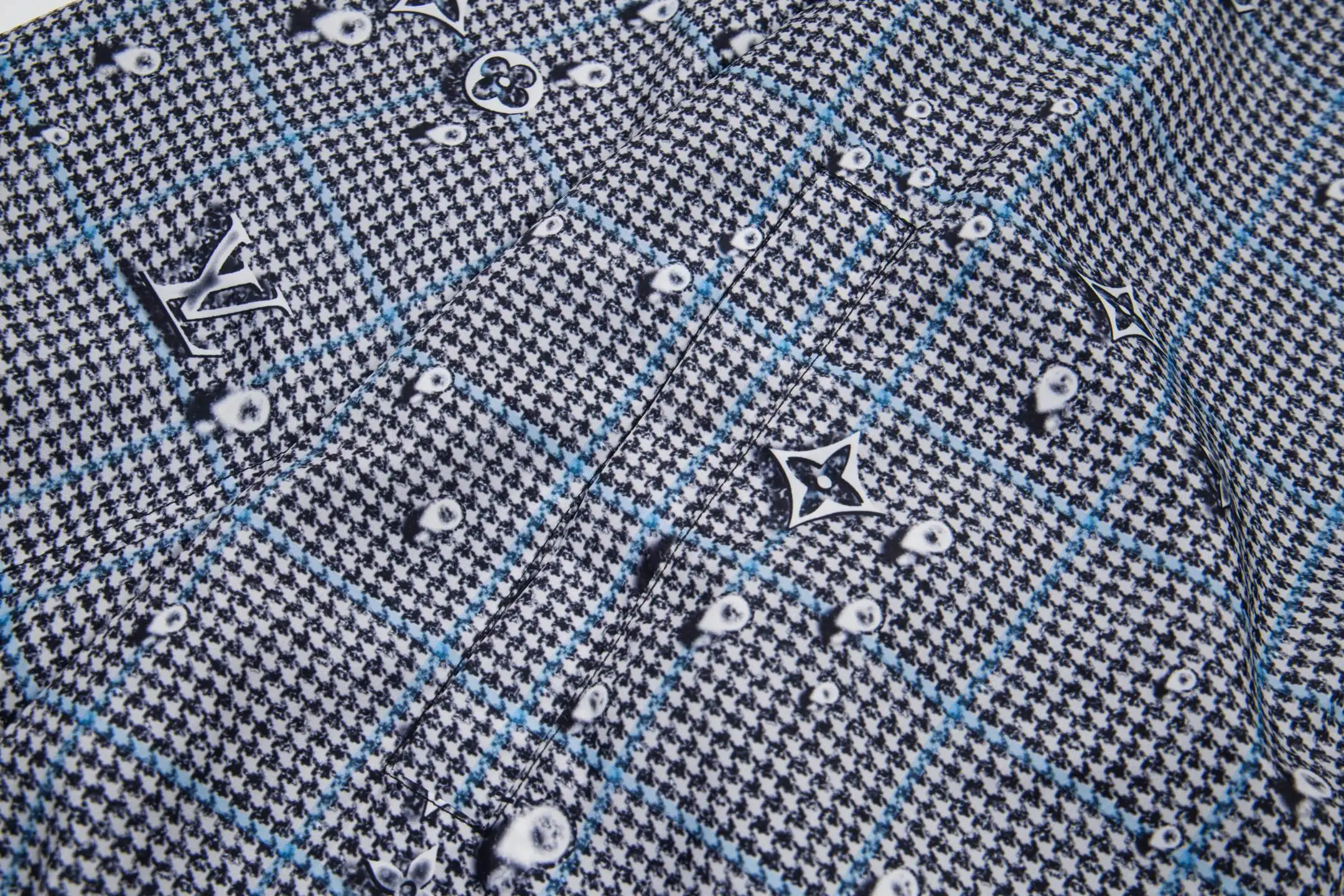 Reversible Monogram Print Hooded Windbreaker D30523494 — view 7