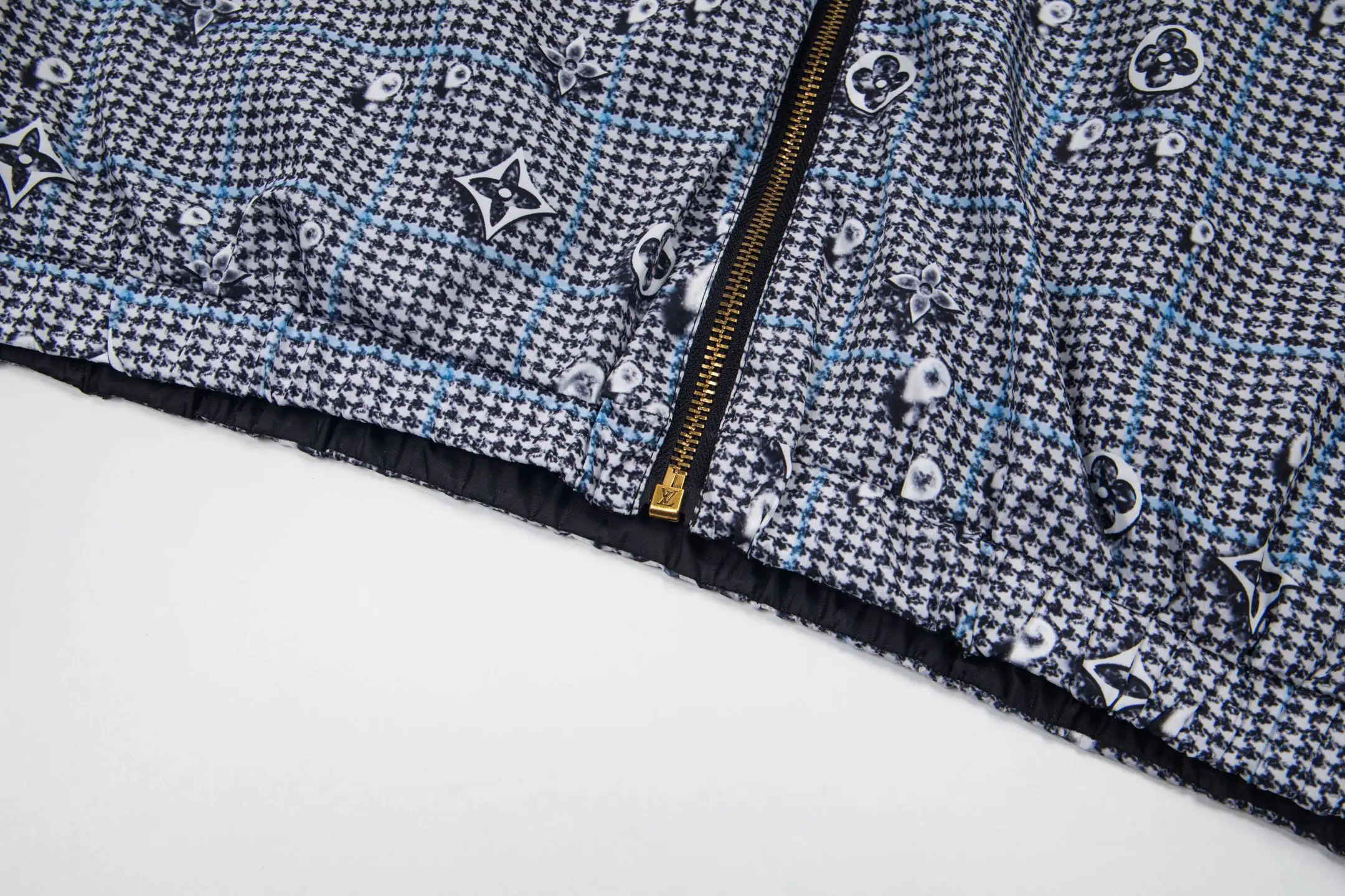 Reversible Monogram Print Hooded Windbreaker D30523494 — view 9