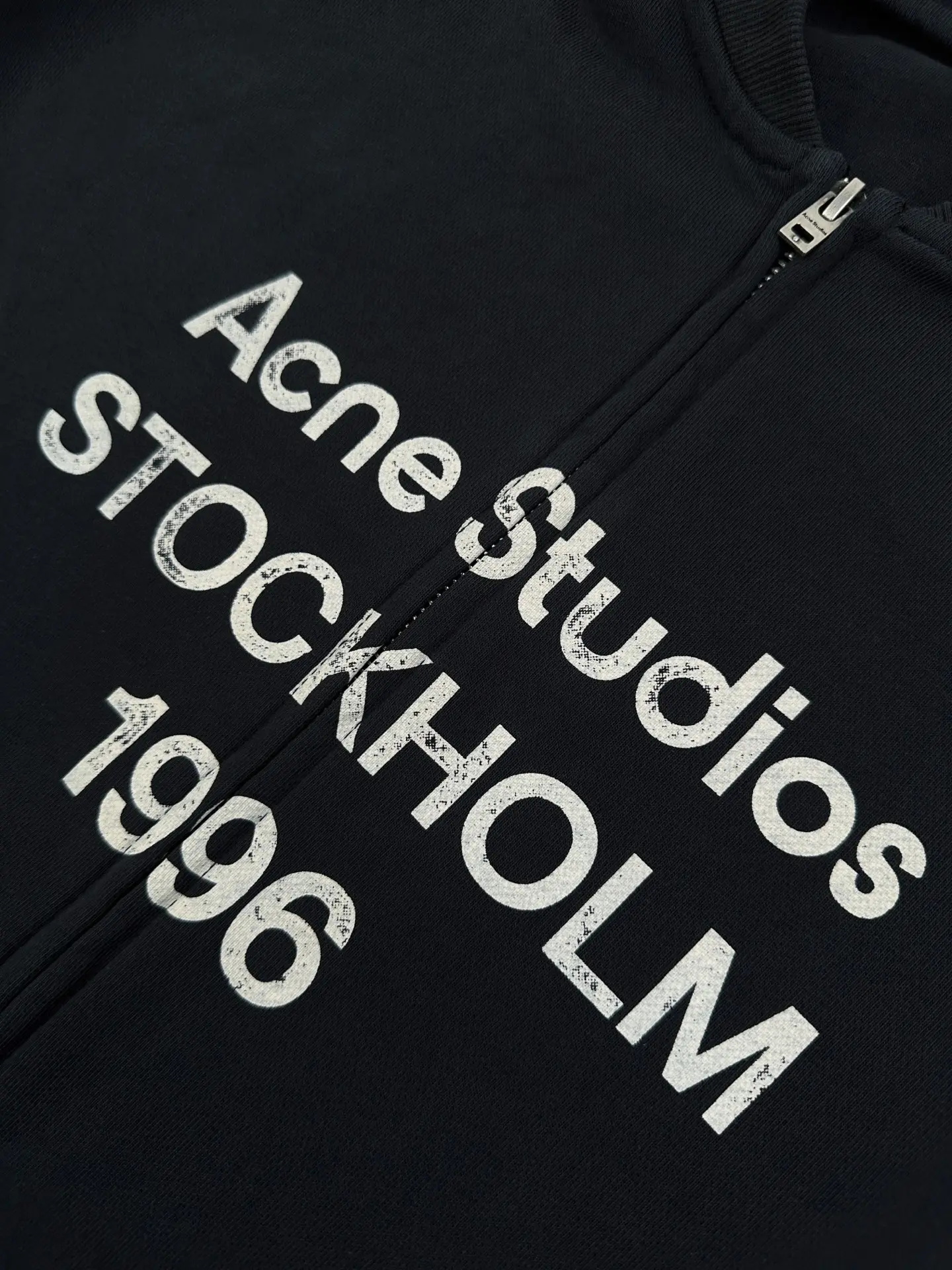 Logo Print Distressed Zip-Up Sweatshirt D31024779 — view 5
