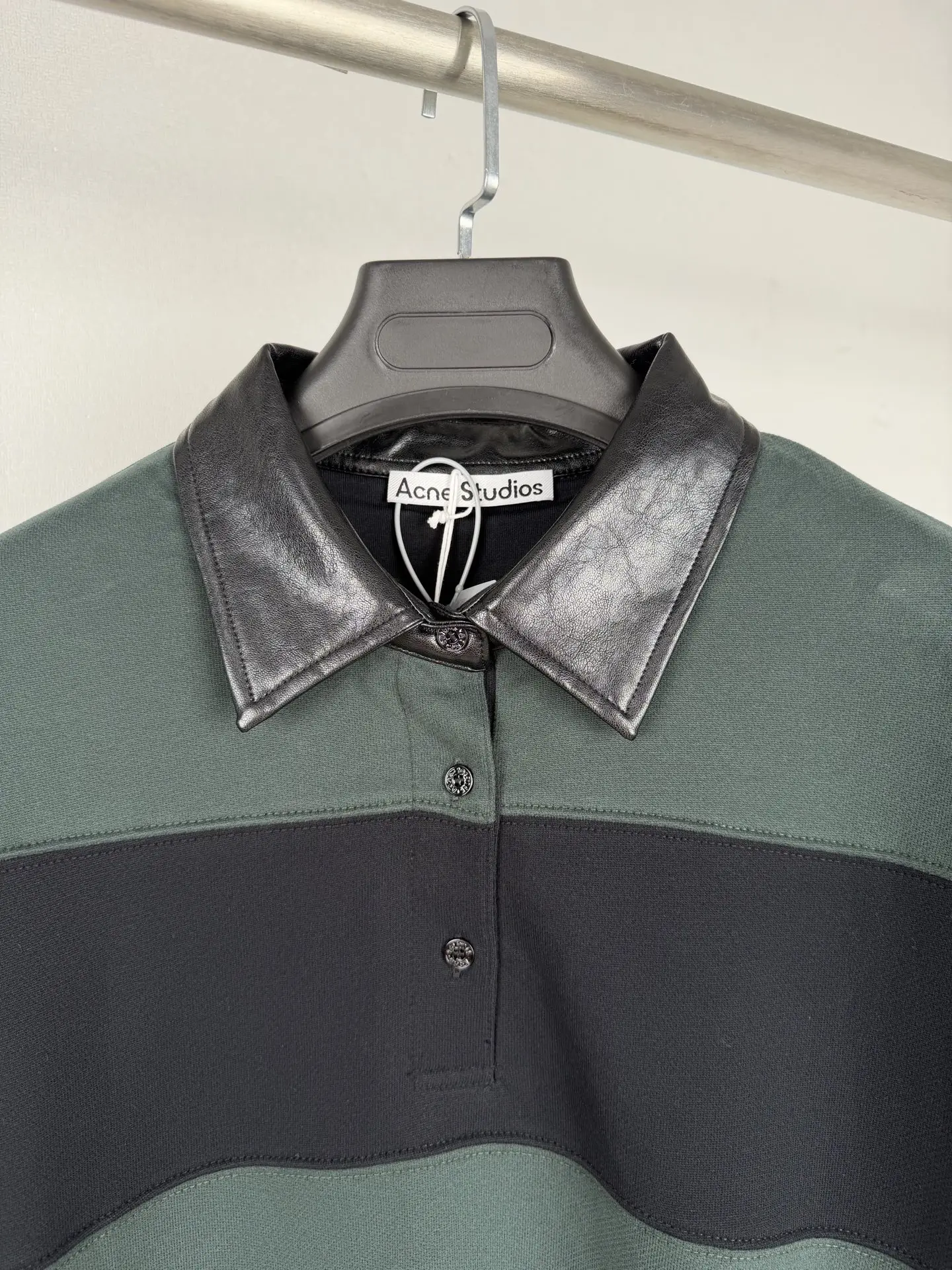 Leather-Collar Striped Rugby Sweatshirt D31021292 — view 5