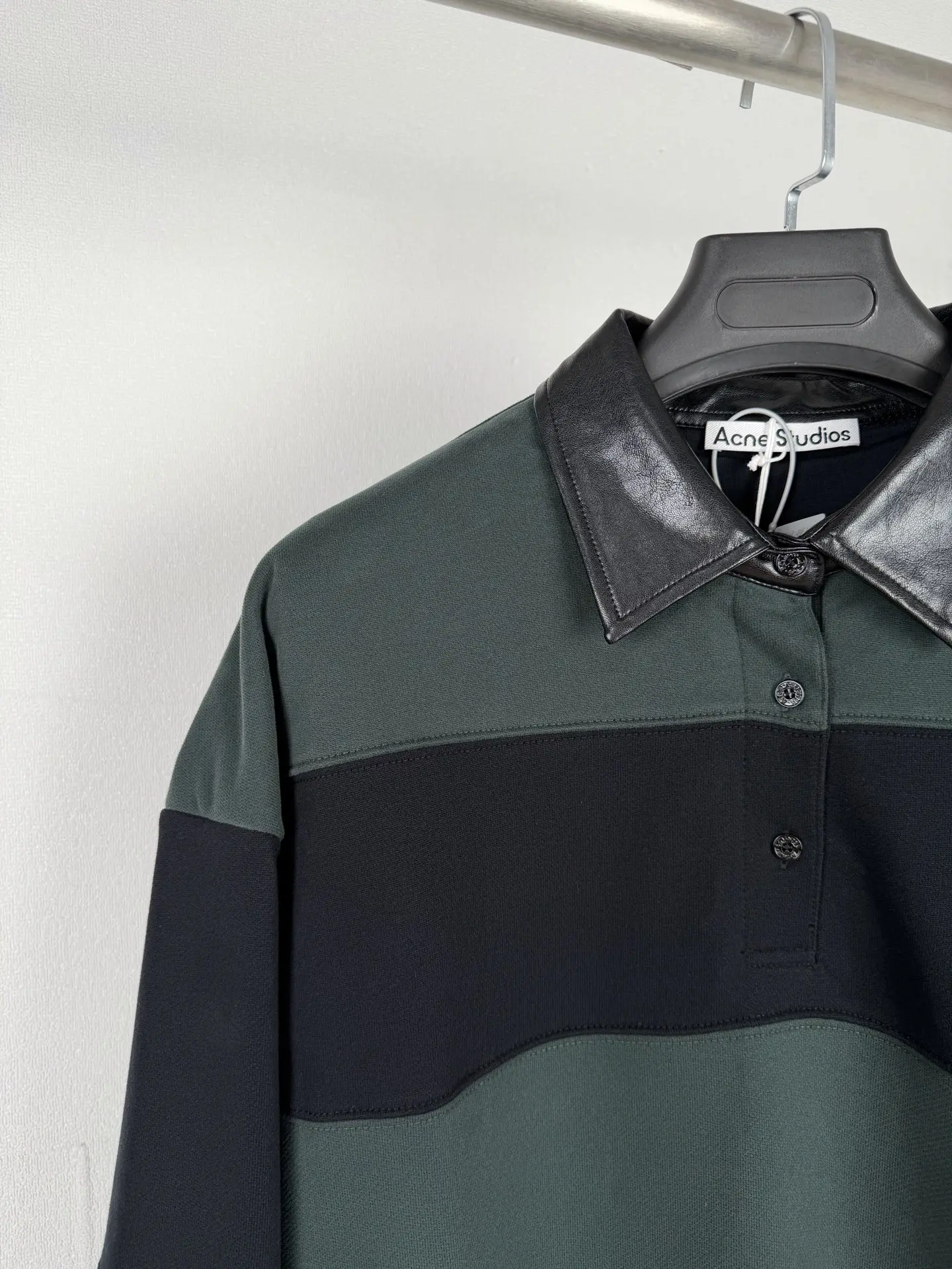 Leather-Collar Striped Rugby Sweatshirt D31021292 — view 6