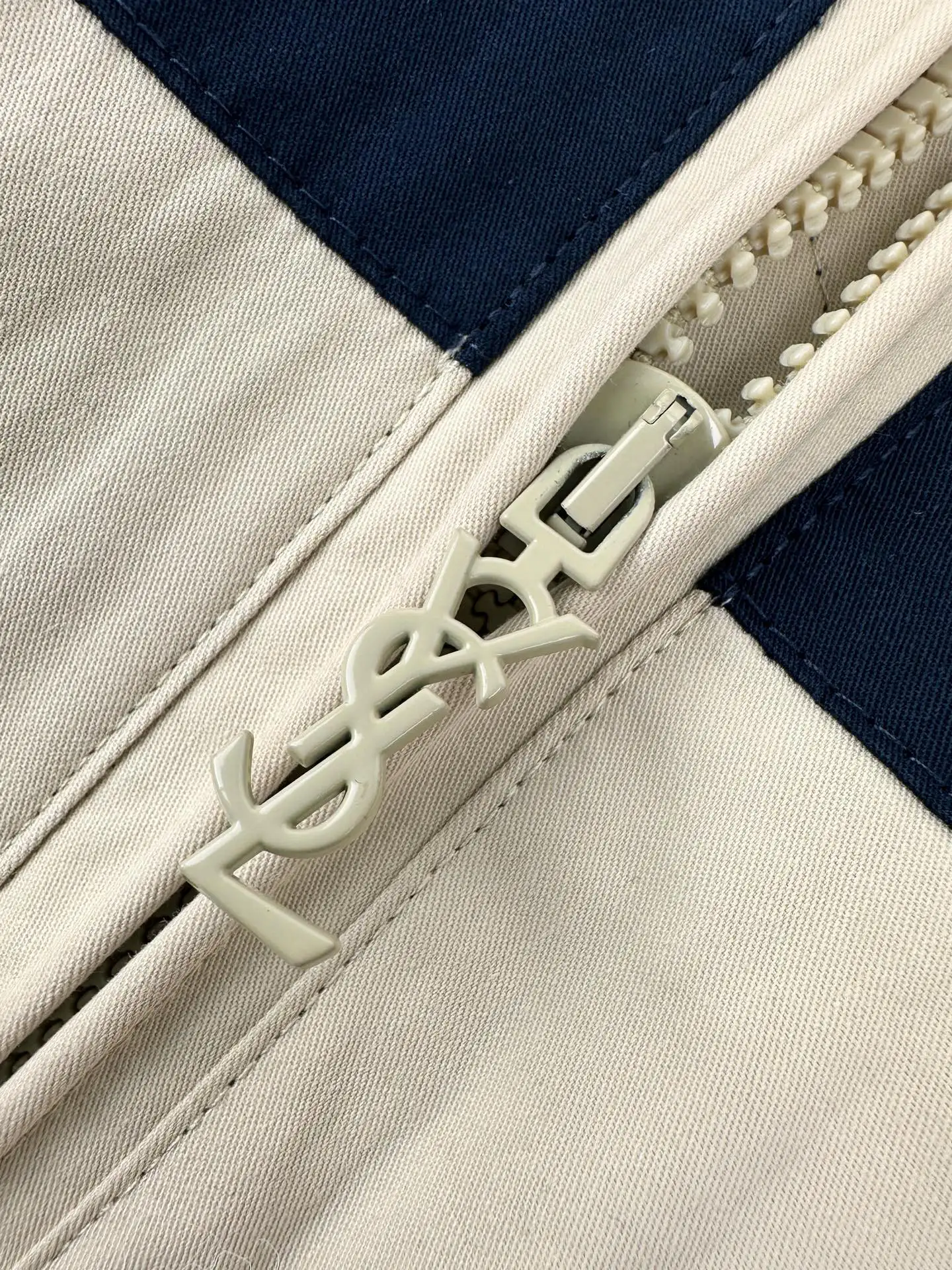 Logo-Embroidered Color-Block Poplin Jacket D31522706 — view 6