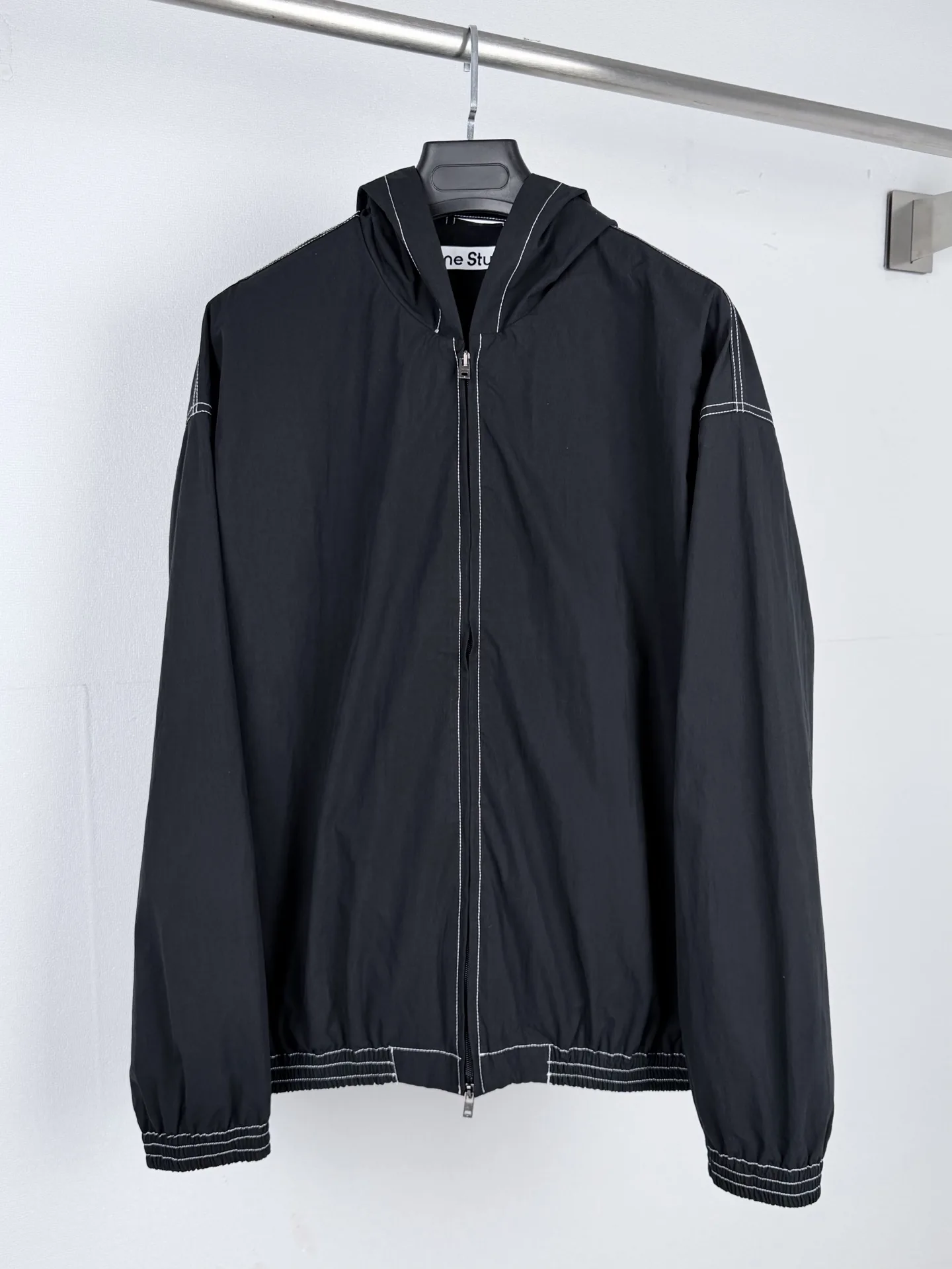 Acne Studios 1996 Logo Contrast Stitch Hooded Jacket D31521308 — view 3