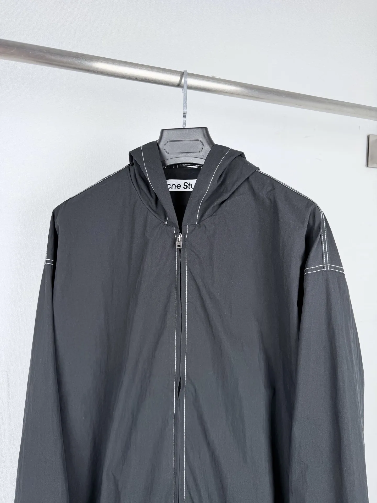 Acne Studios 1996 Logo Contrast Stitch Hooded Jacket D31521308 — view 4