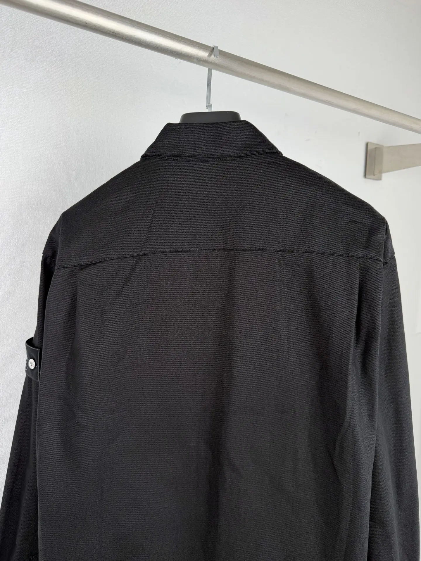 Garment-Dyed Cotton Twill Overshirt D31521294 — view 4