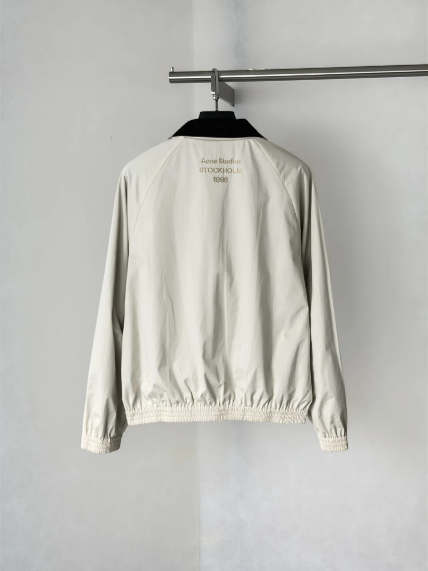 Logo-Embroidered Poplin Harrington Jacket D31824751 — view 2