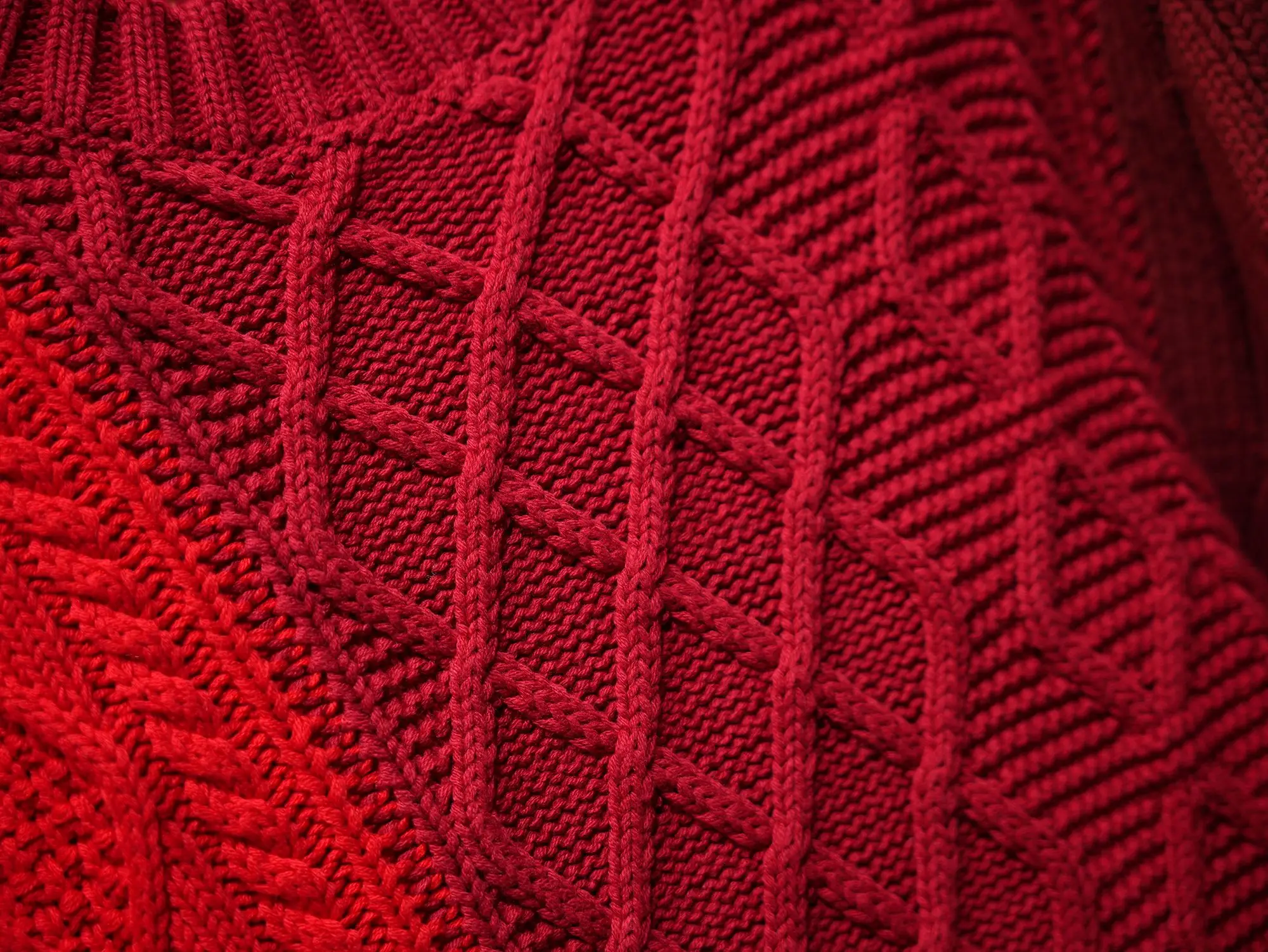 Cable-Knit Tonal Gradient Sweater D32022716 — view 6