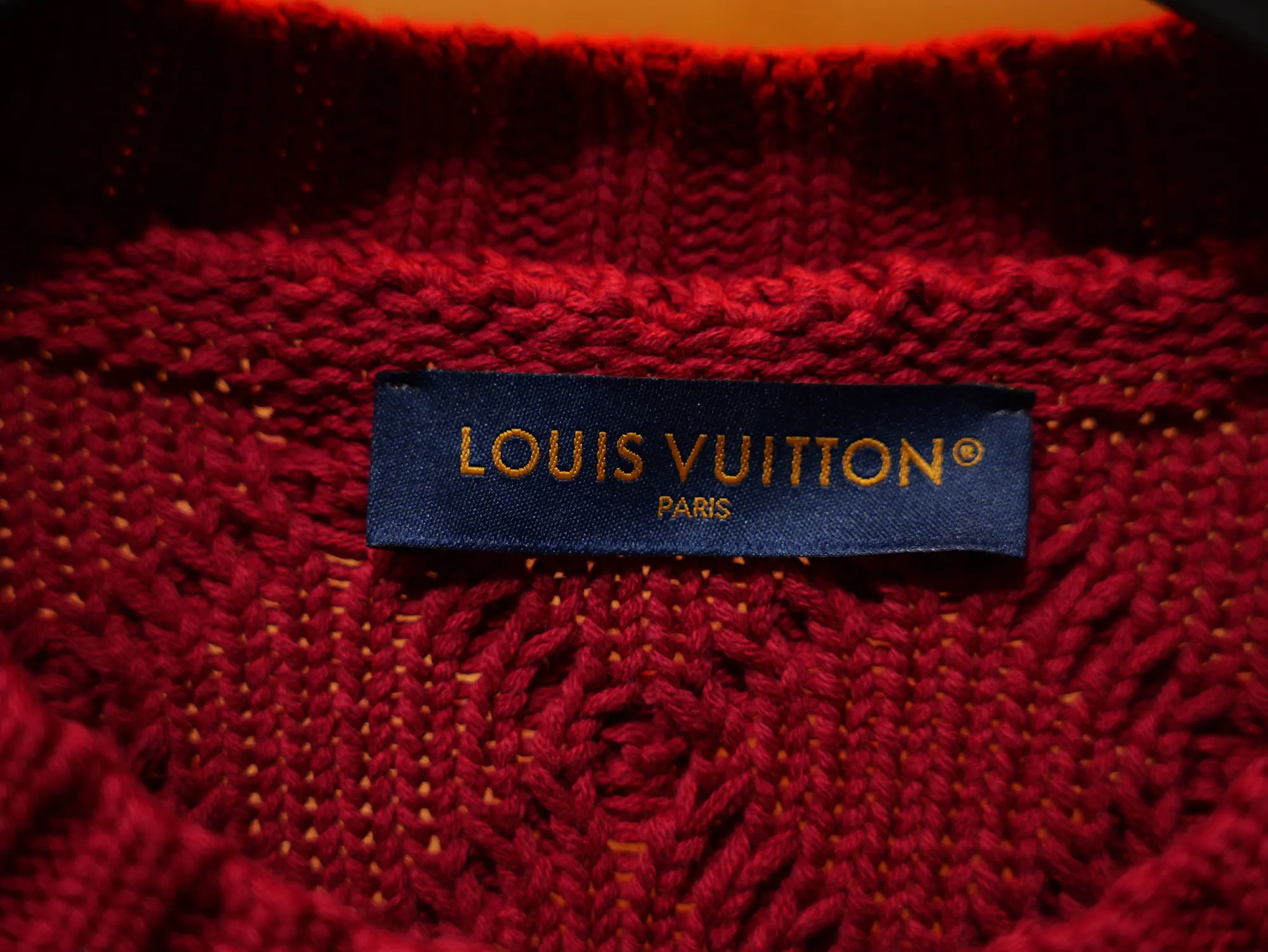 Cable-Knit Tonal Gradient Sweater D32022716 — view 8