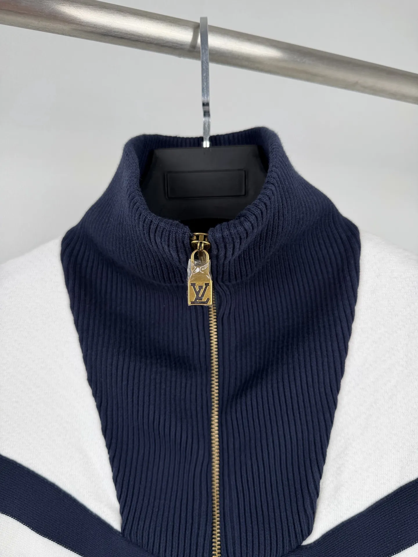 Nautical Zip-Up Cotton Knit Cardigan D32021328 — view 5
