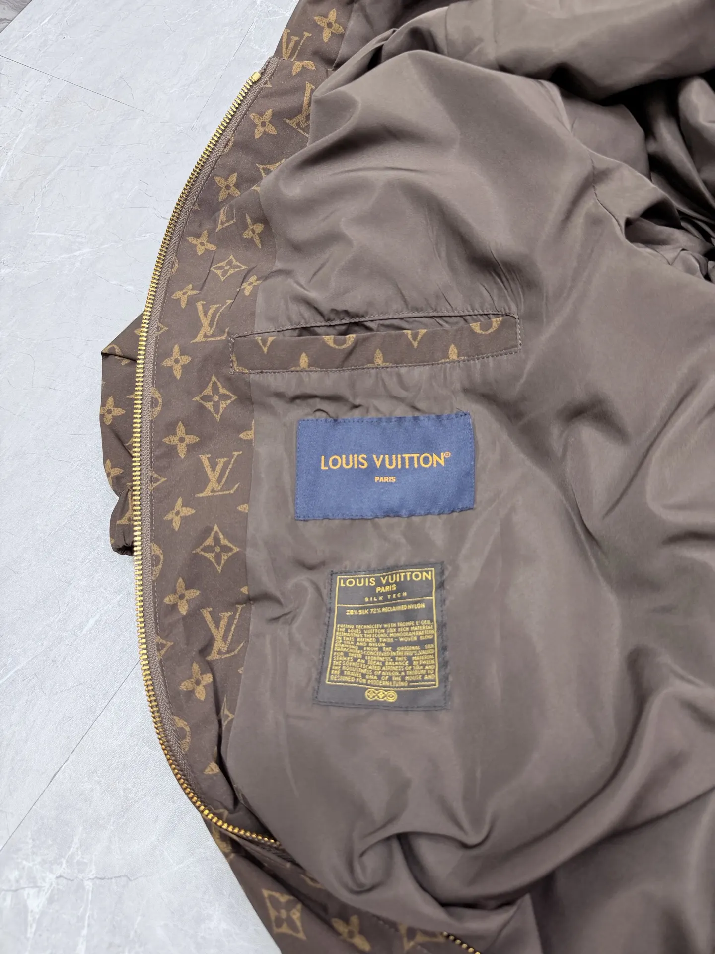 Monogram Print Hooded Windbreaker Jacket D32023327 — view 7