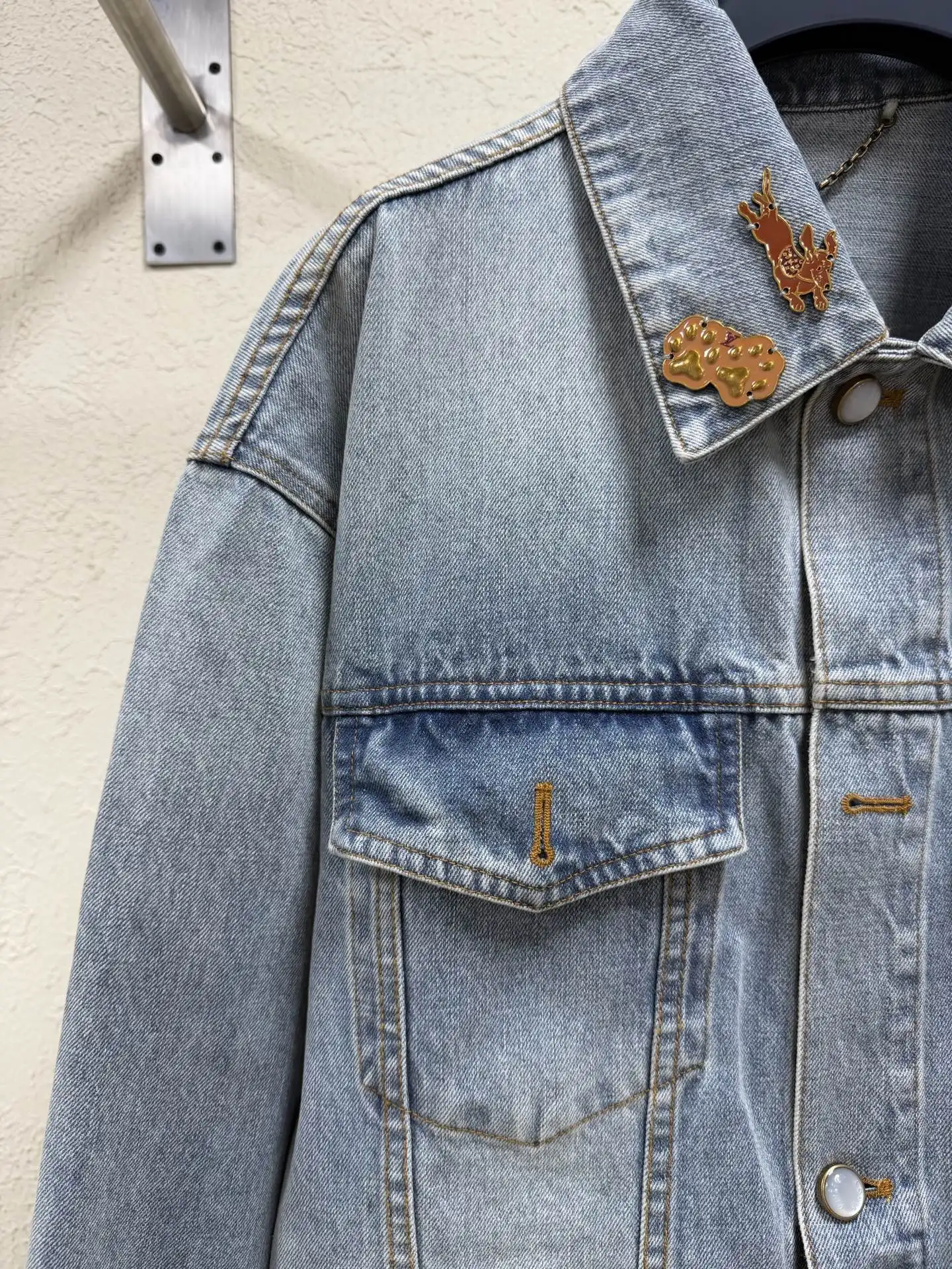 Embellished Denim Trucker Jacket D33023179 — view 5