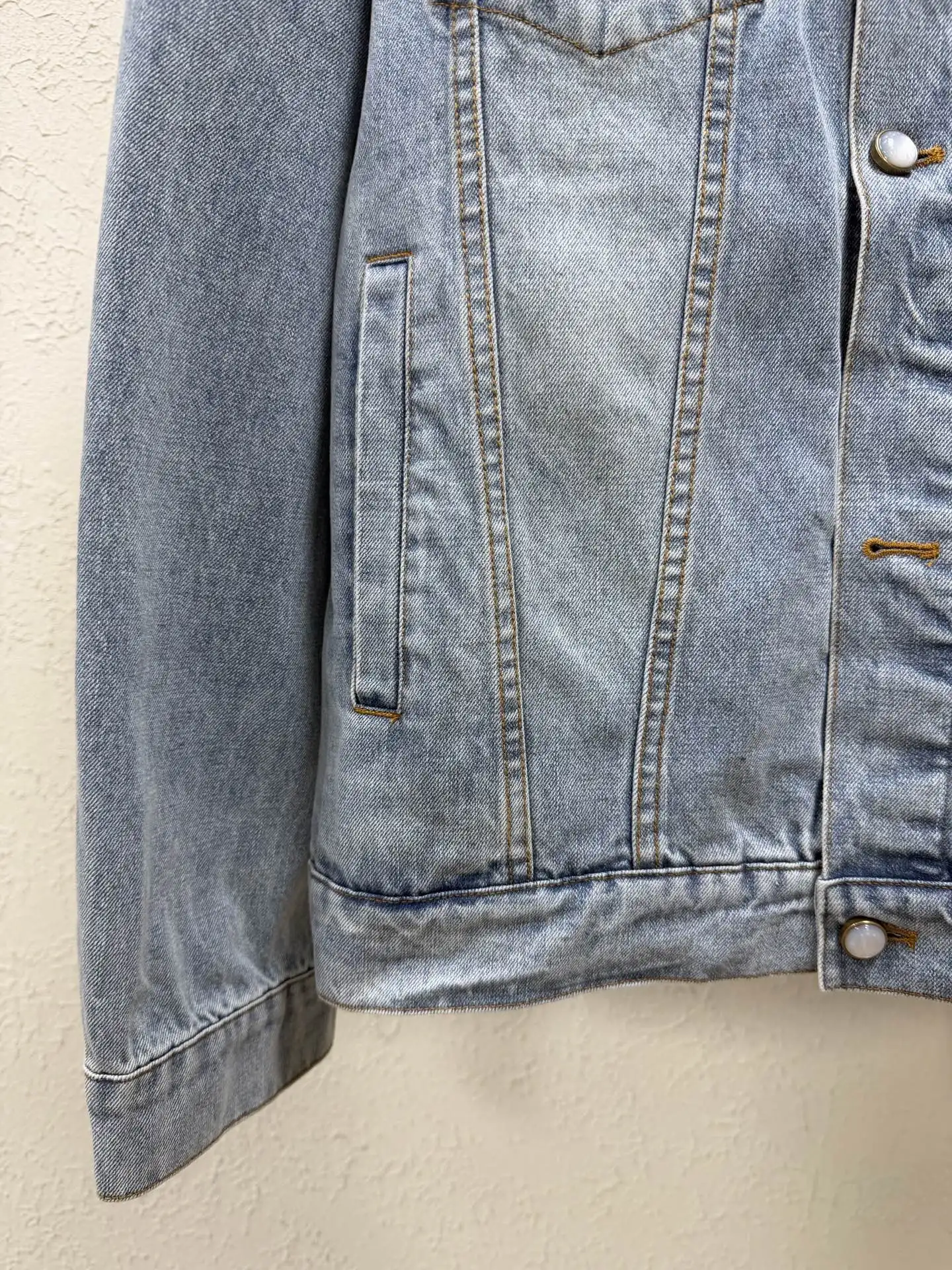 Embellished Denim Trucker Jacket D33023179 — view 7