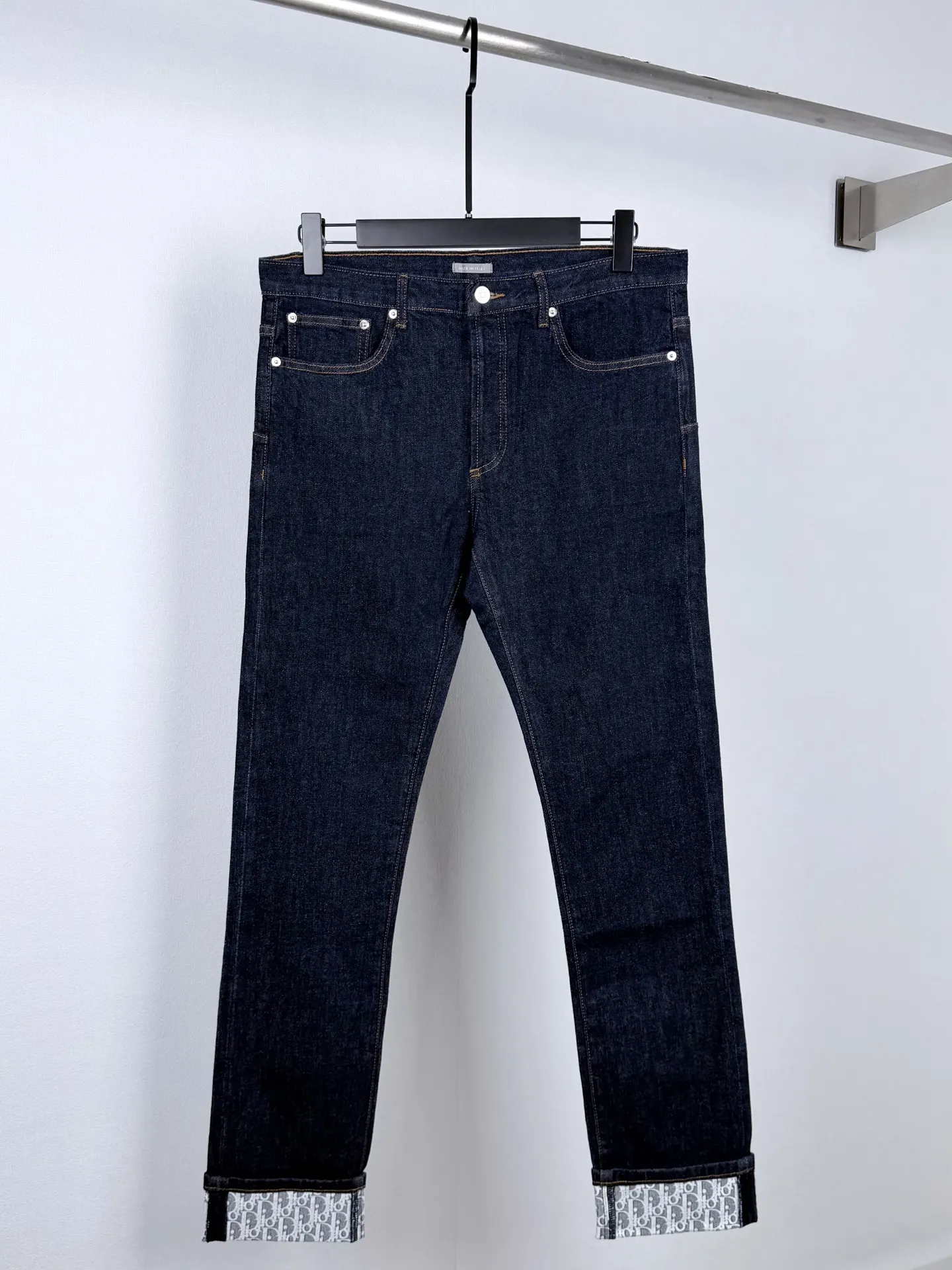 Oblique Monogram Cuff Straight-Leg Jeans D33021389