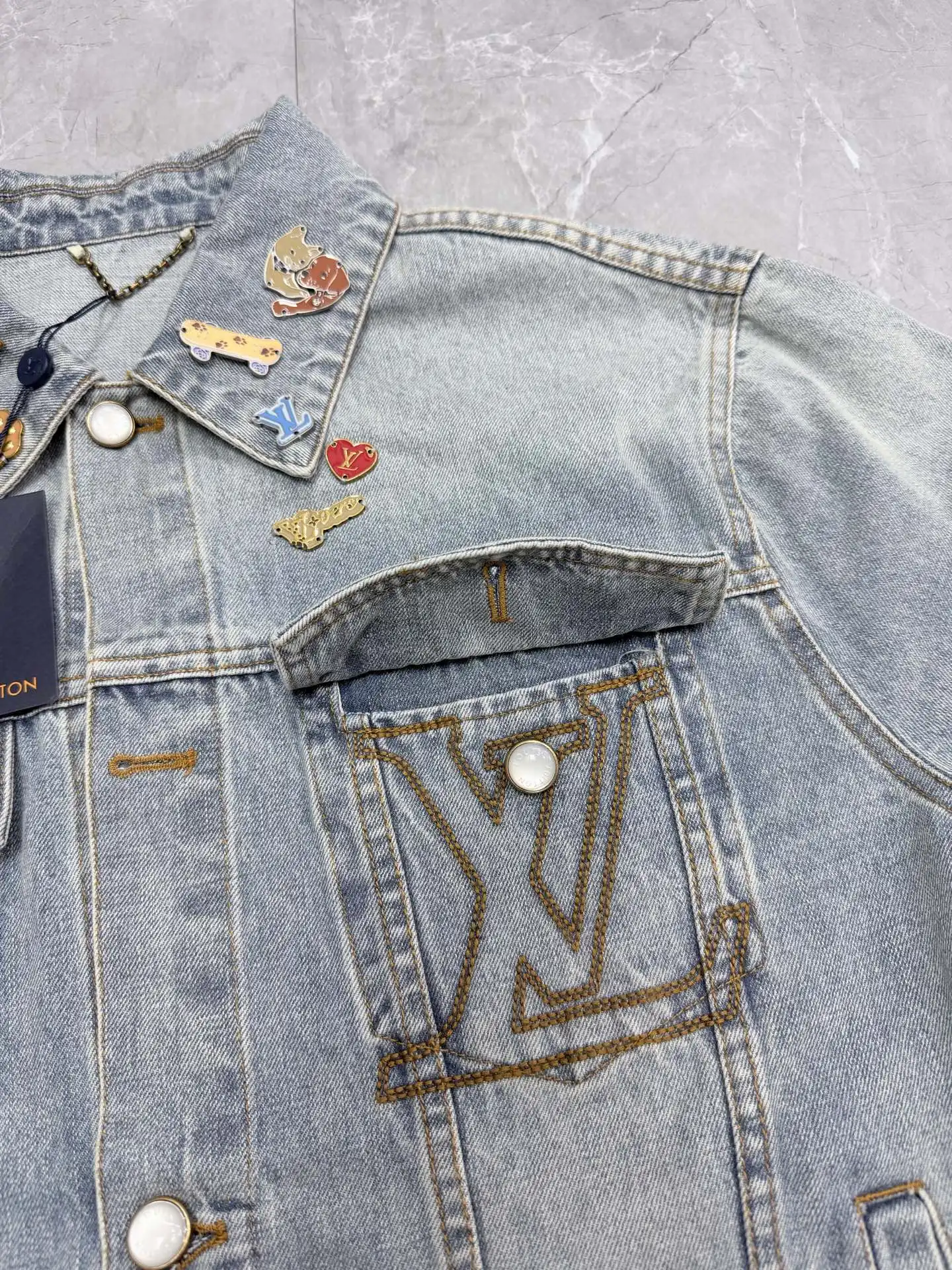 Embellished Denim Trucker Jacket D33023336 — view 4