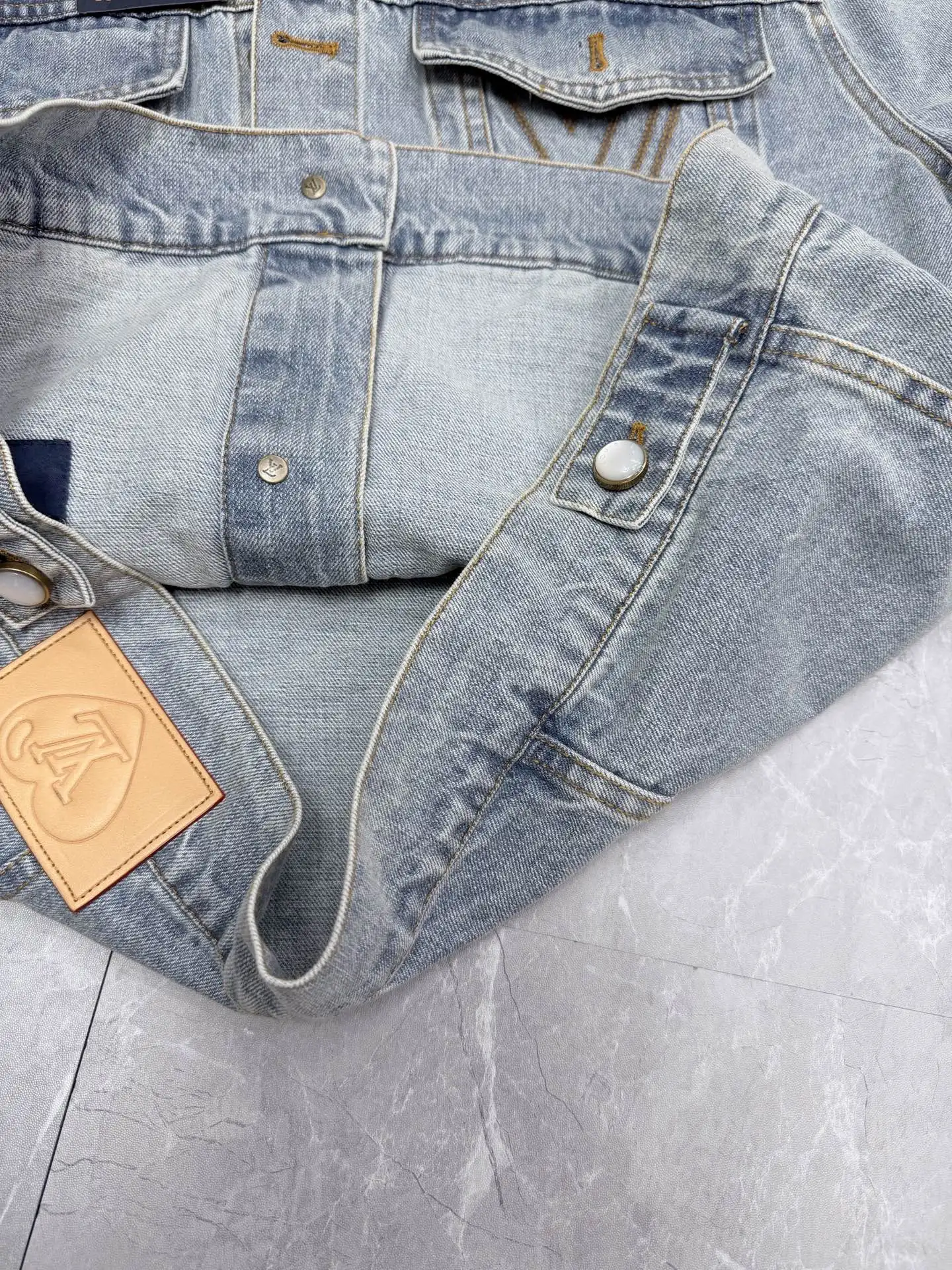 Embellished Denim Trucker Jacket D33023336 — view 7